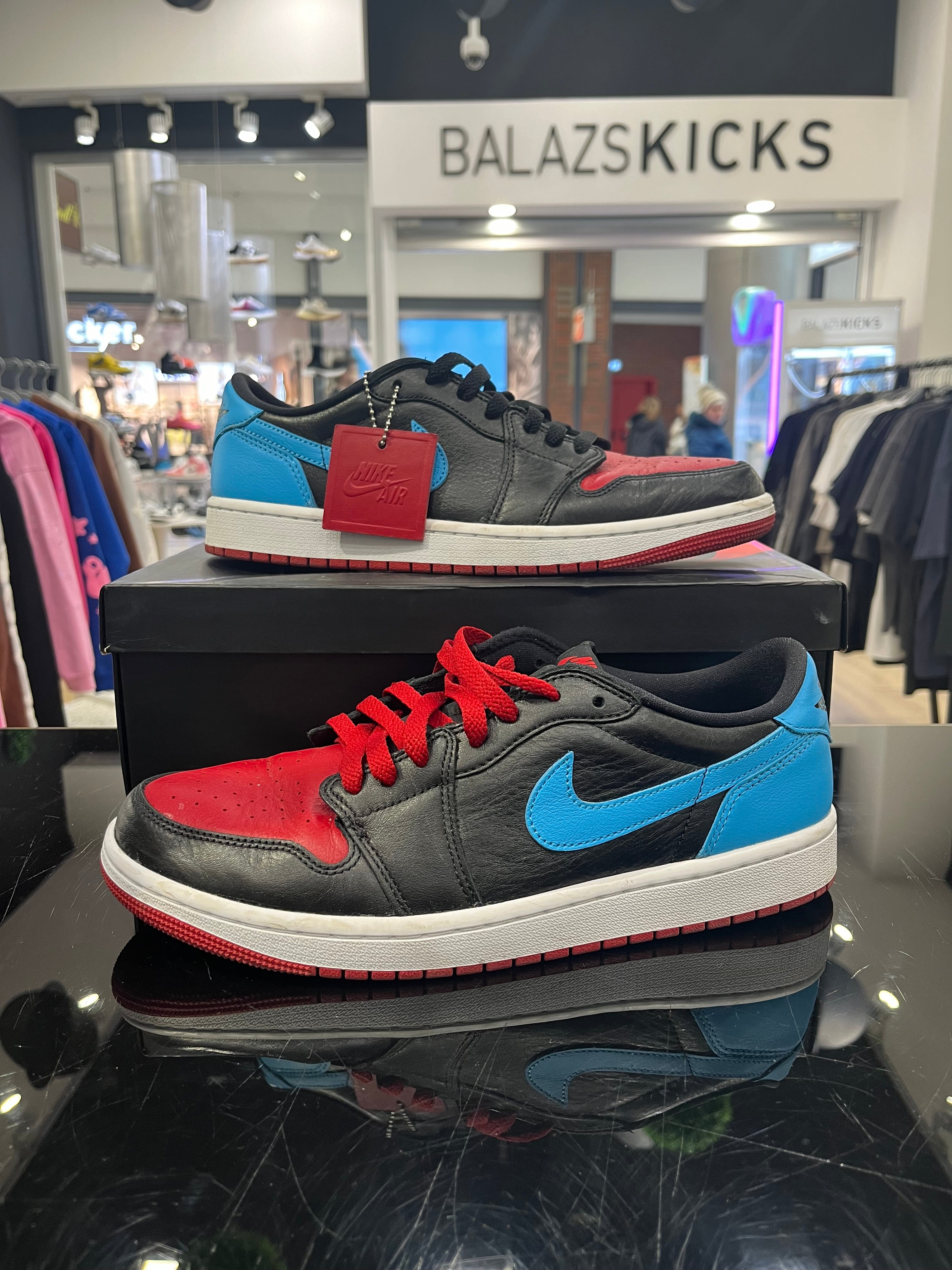 HASZNÁLT -  Jordan 1 Low UNC to CHICAGO (42.5)