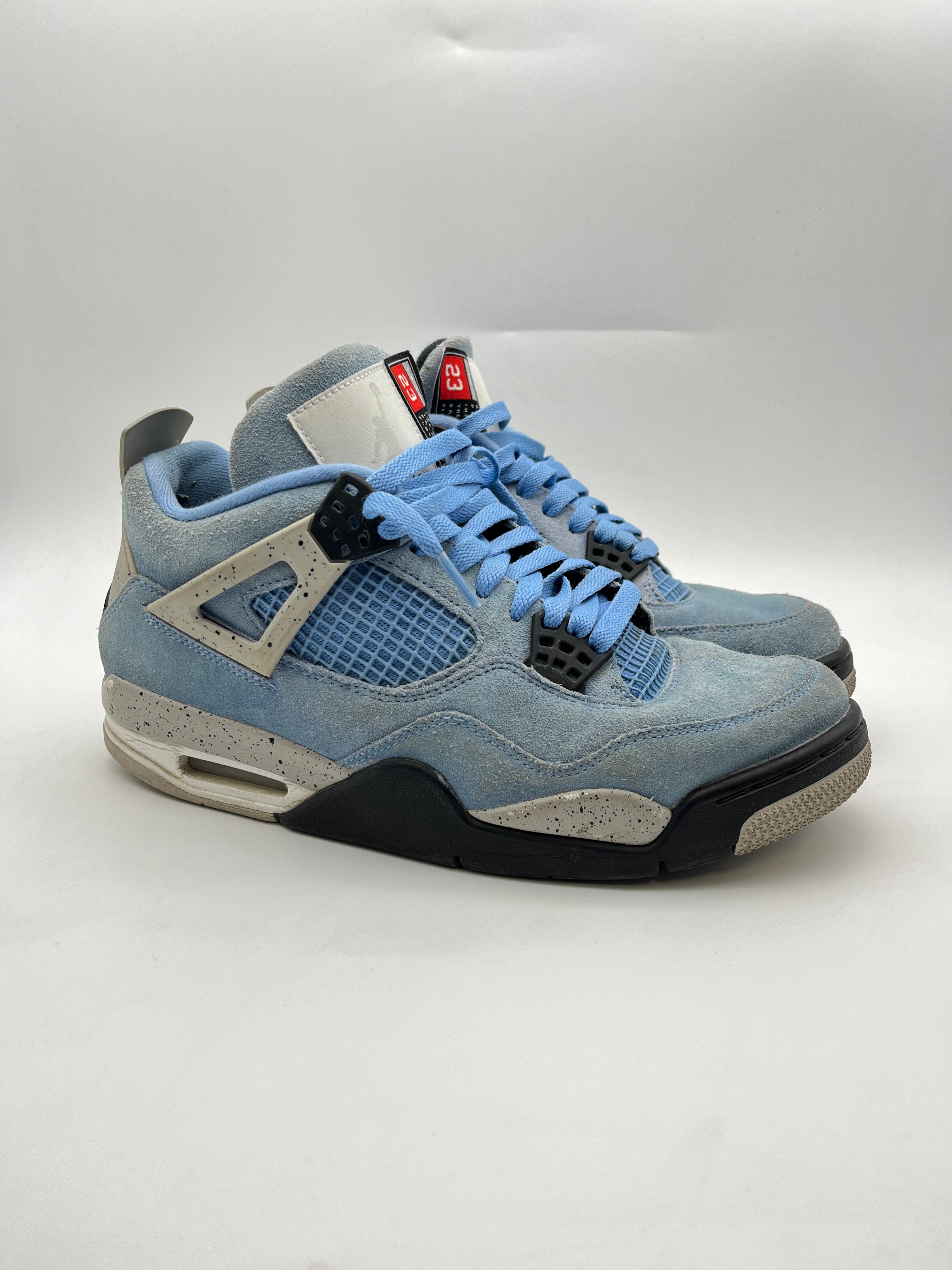 Használt - Jordan 4 UNC Blue (43)