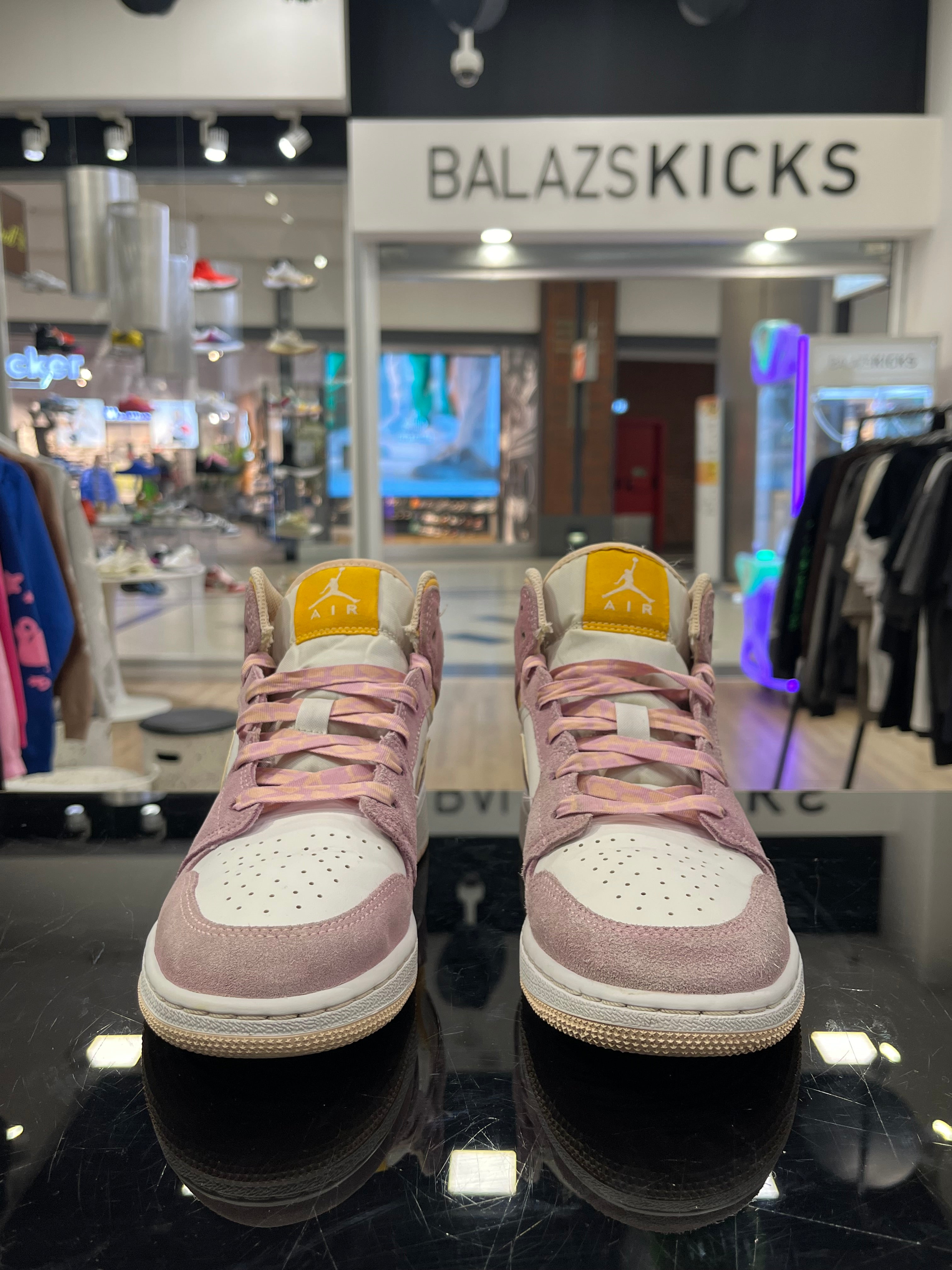 HASZNÁLT - Jordan 1 Mid Artic Pink Yellow Swoosh (38)