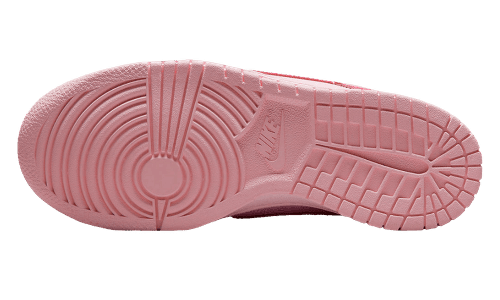 A Nike Dunk Low Triple Pink cipő rózsaszín talpa.