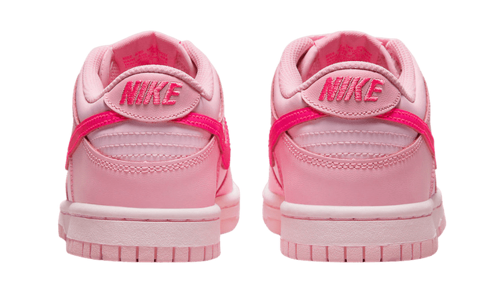 Nike Dunk Low Triple Pink sportcipő, rózsaszín színben.