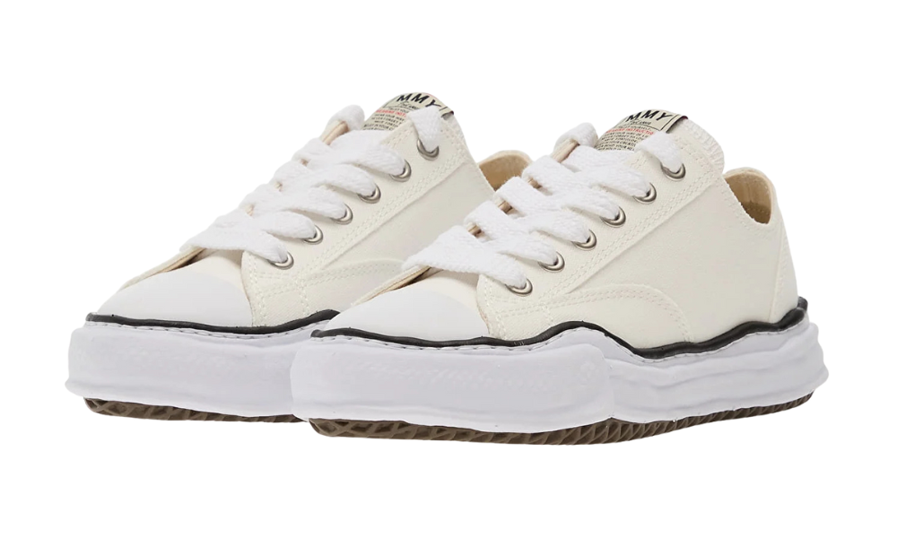 Maison Mihara Yasuhiro Peterson OG Sole Canvas Low White sneakers with a thick sole.