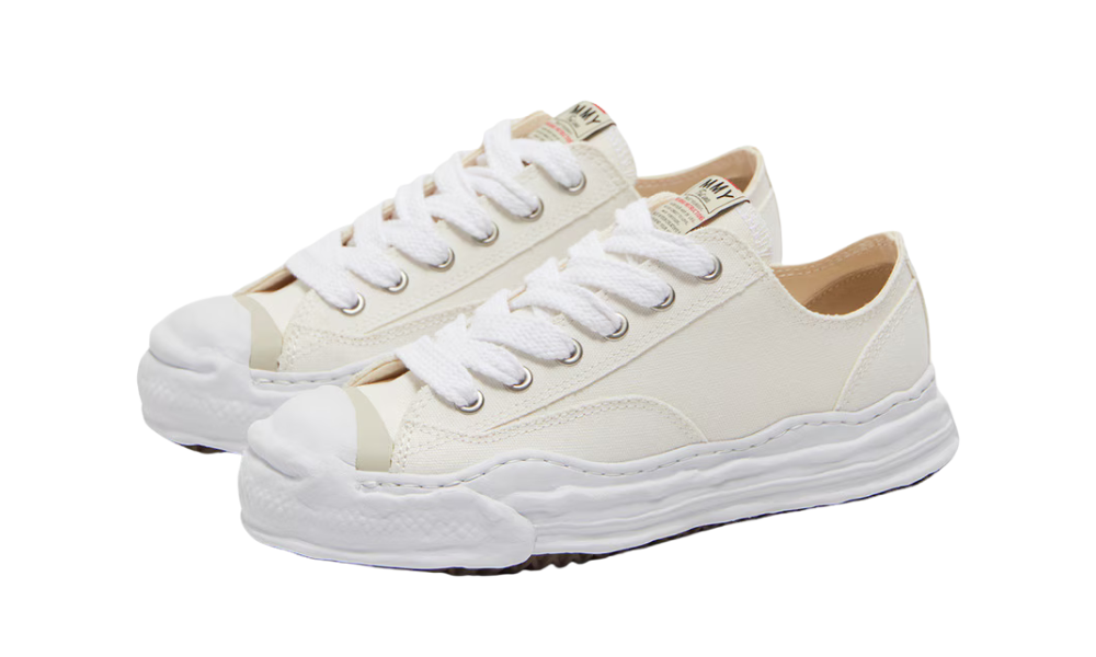 Maison Mihara Yasuhiro Hank OG Sole Canvas Low White cipő fehér vászonból.