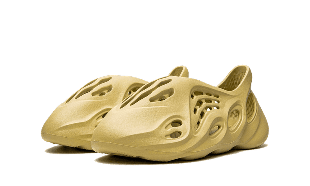 Yeezy Foam RNNR Sulphur