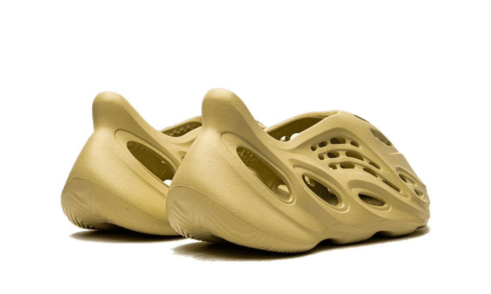 Yeezy Foam RNNR Sulphur