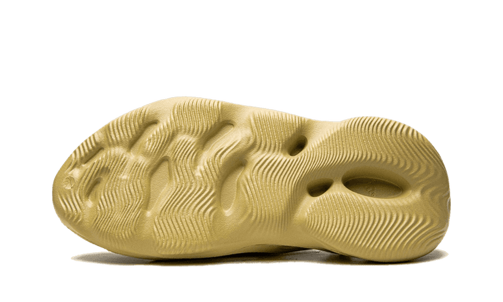 Yeezy Foam RNNR Sulphur
