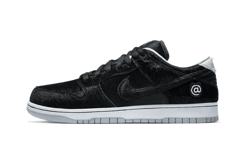 Nike SB Dunk Low Medicom