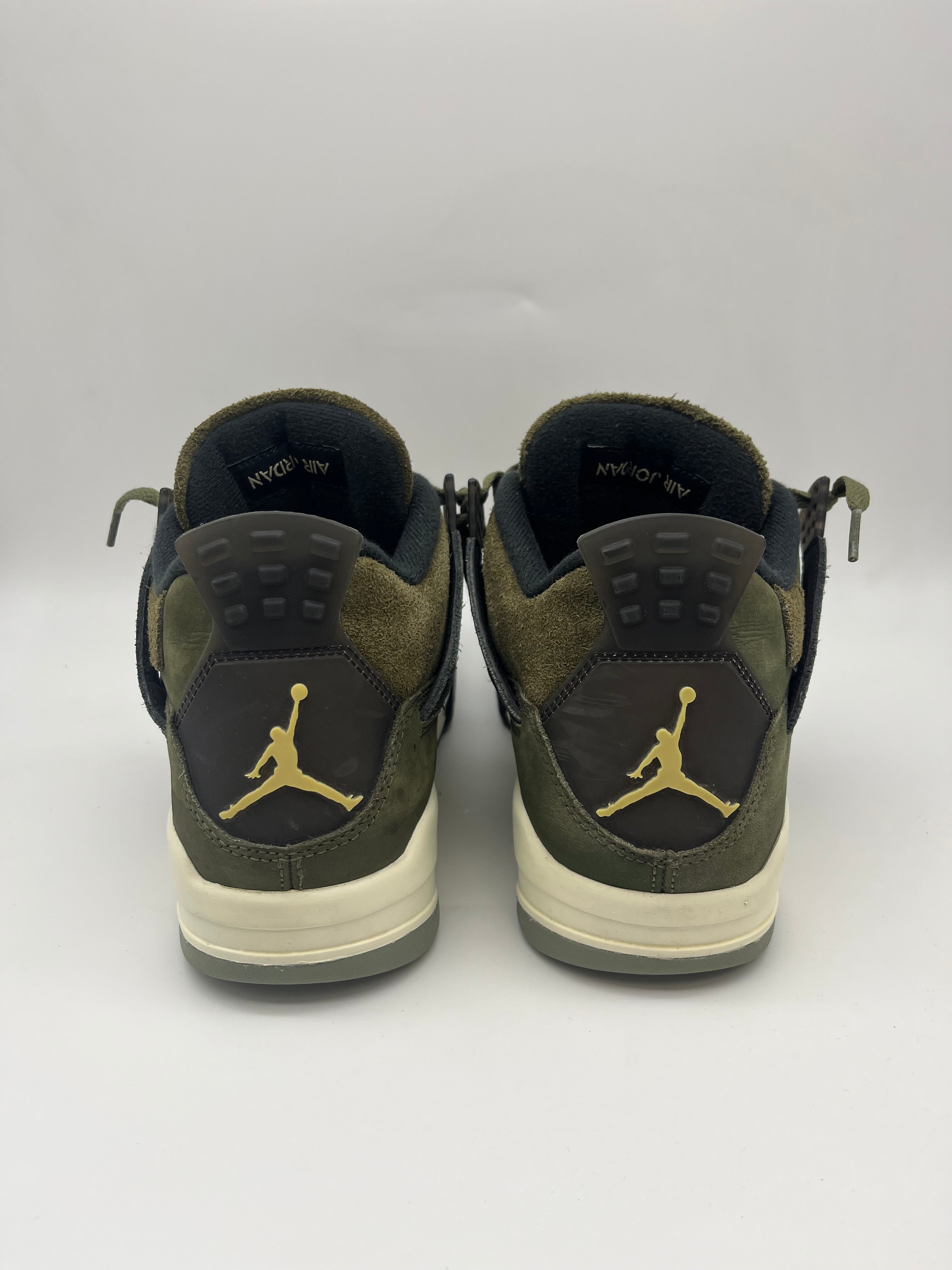 Használt - Jordan 4 Olive (43)