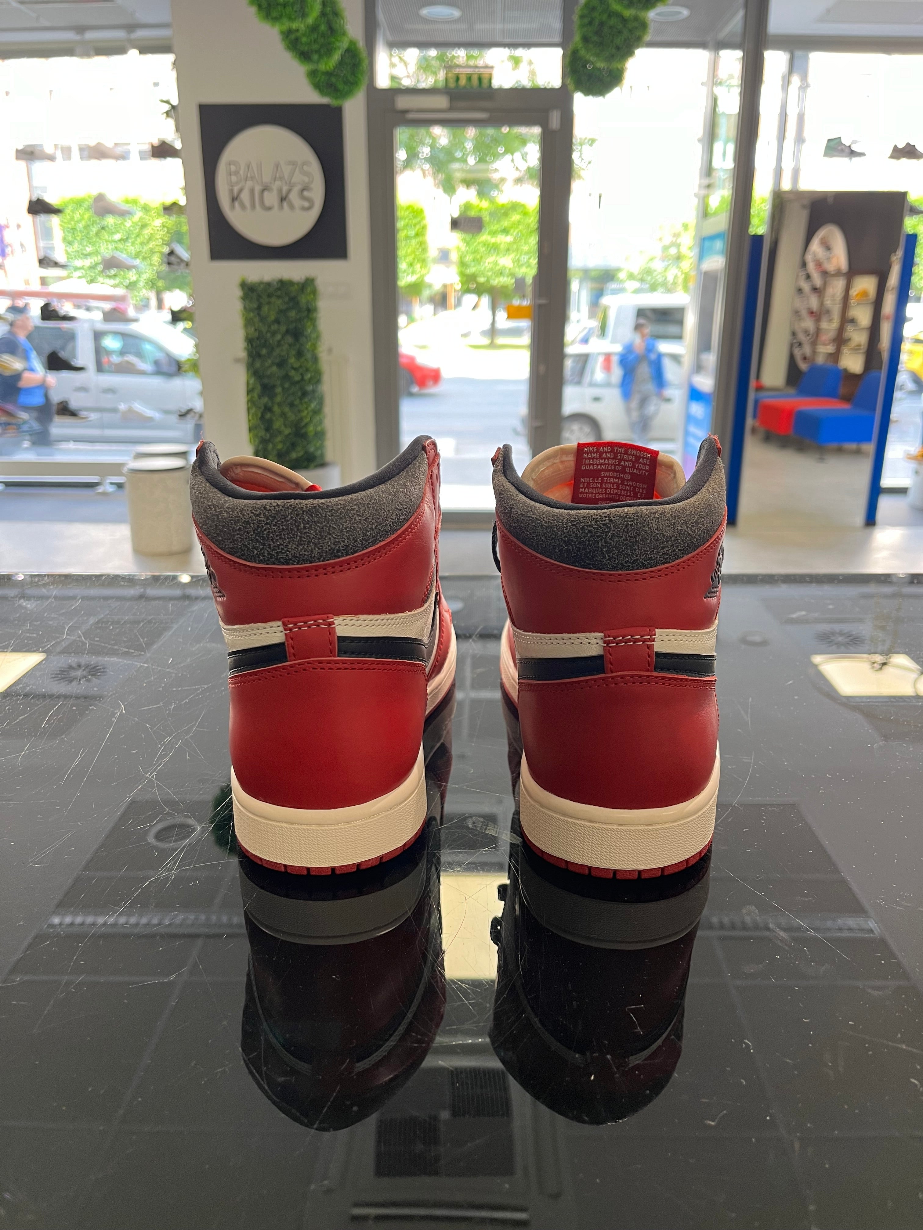 Használt - Jordan 1 High Lost and Found