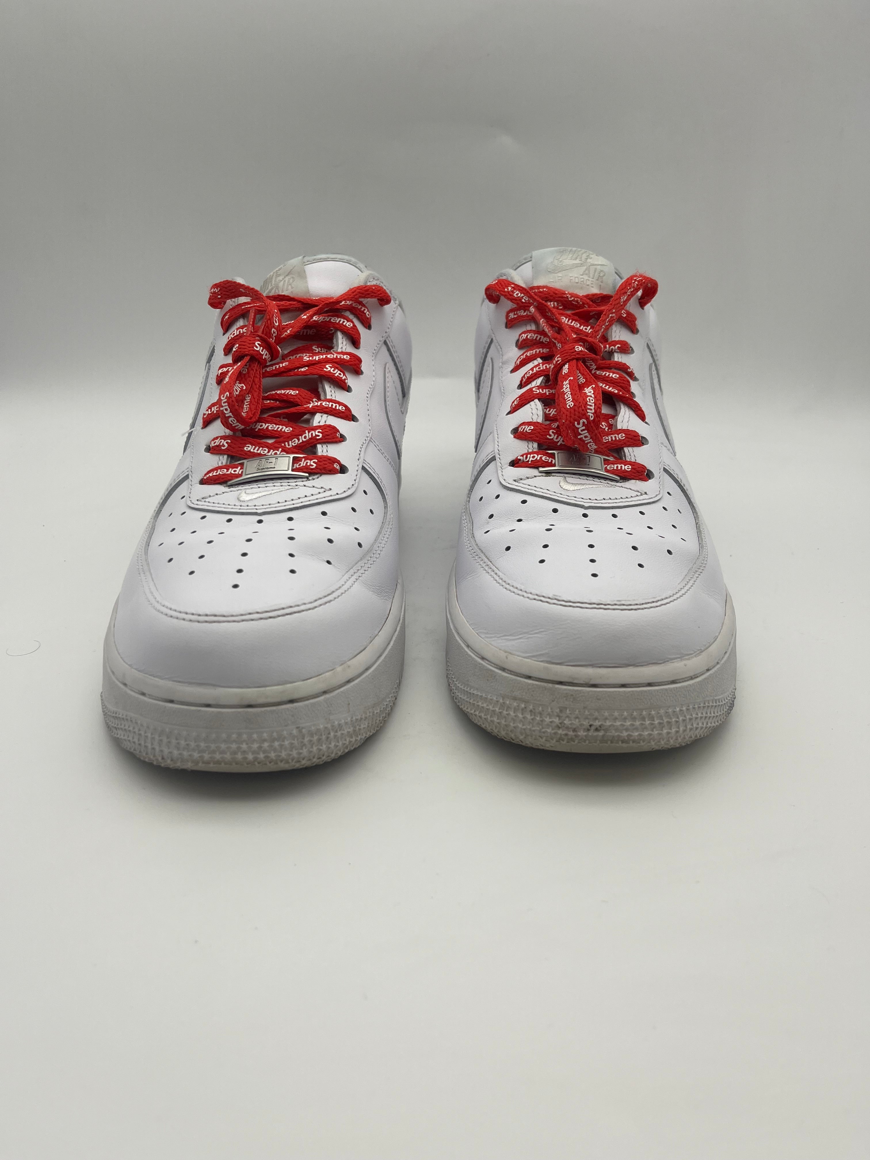 Használt - Air Force 1 Supreme White (44.5)