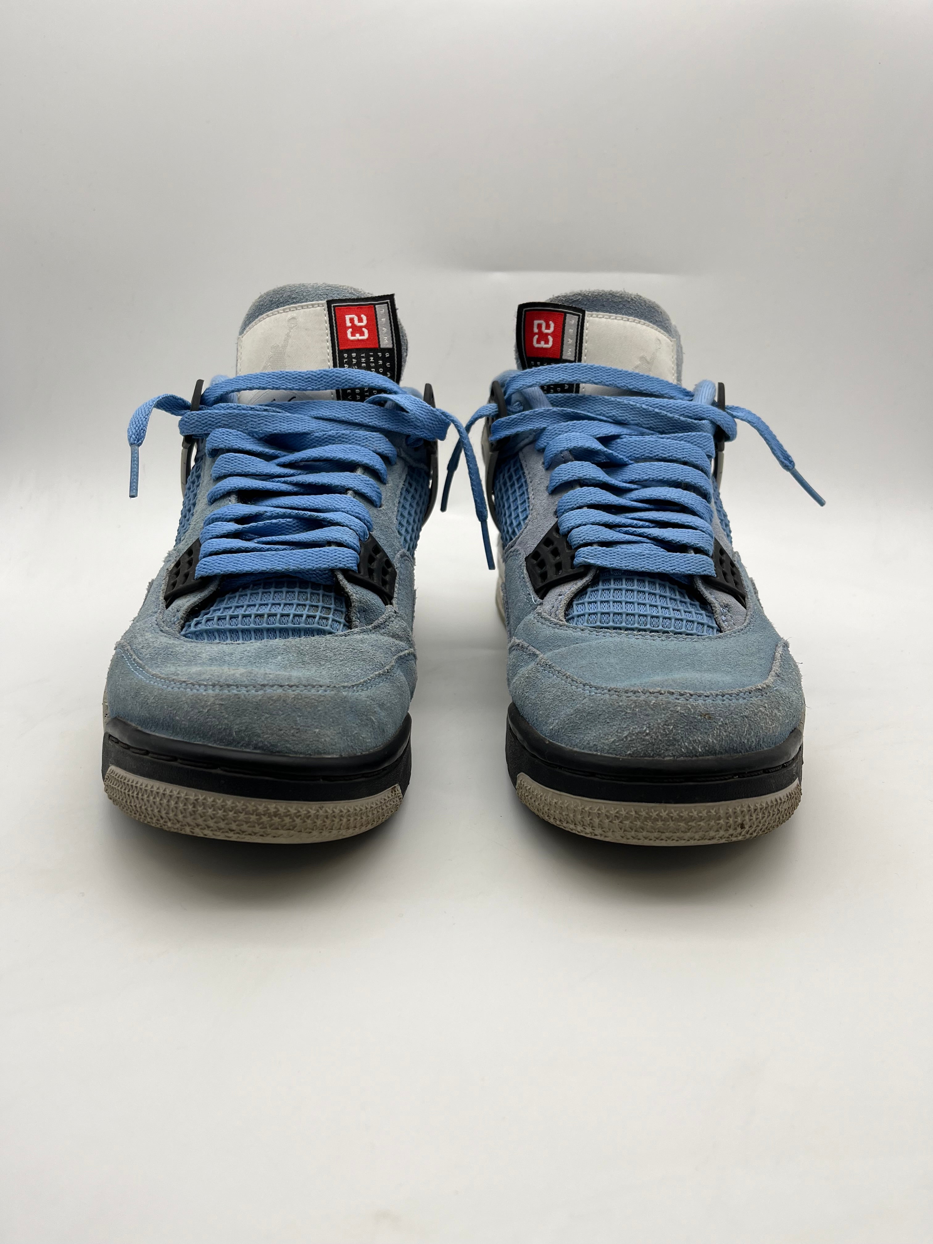 Használt - Jordan 4 UNC Blue (43)