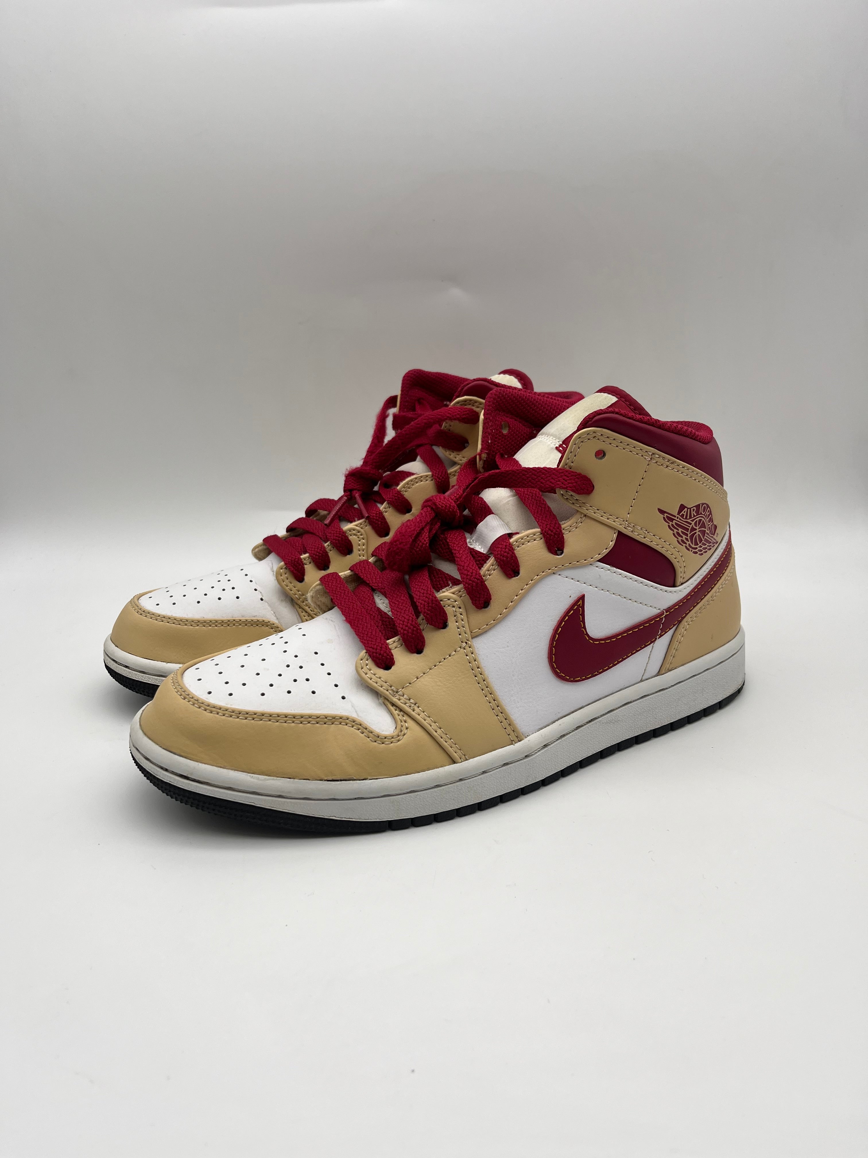 Használt - Jordan 1 Mid Curry (42)