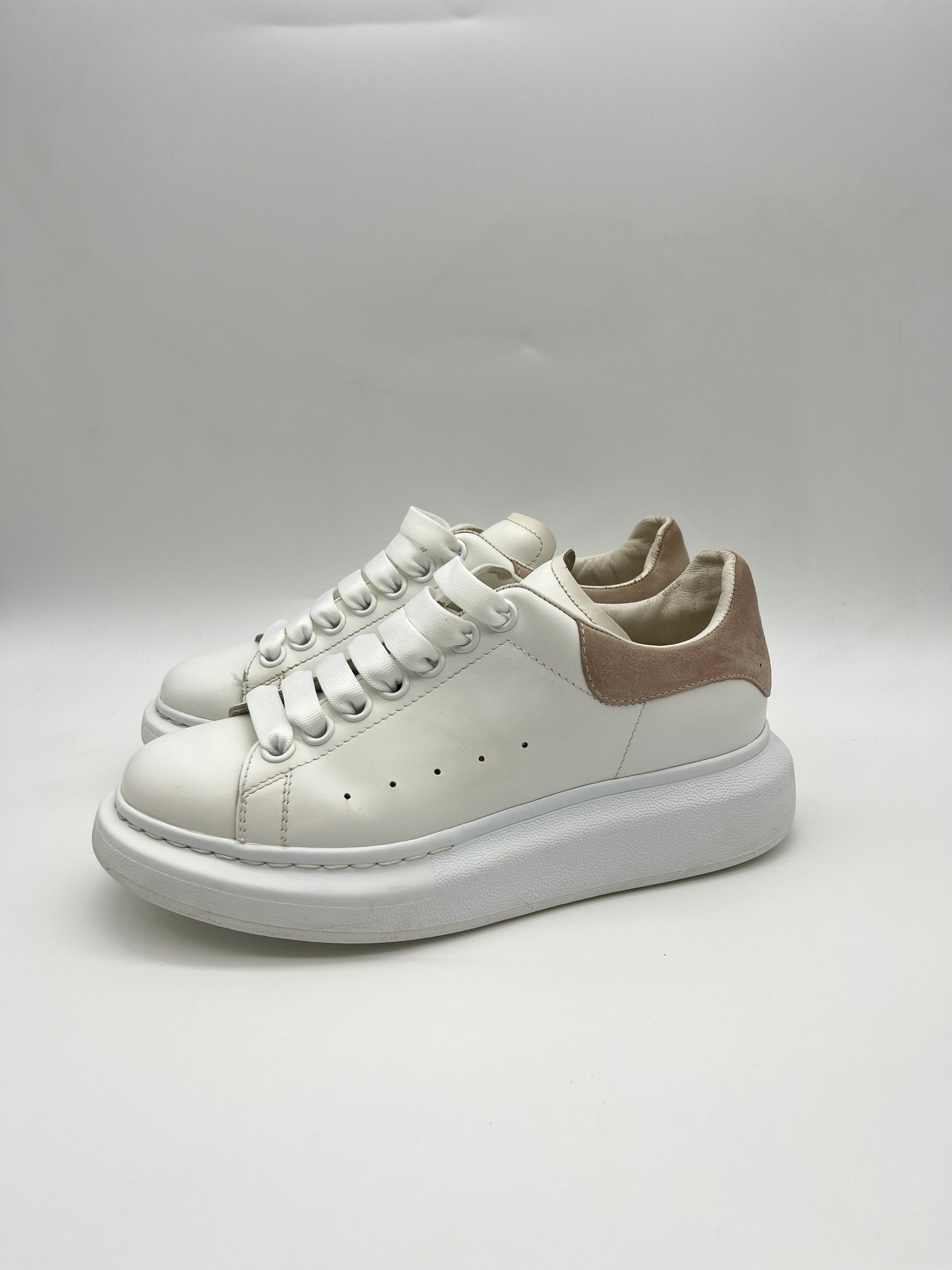Használt - Alexander McQueen Nude Pink (36 1/2)