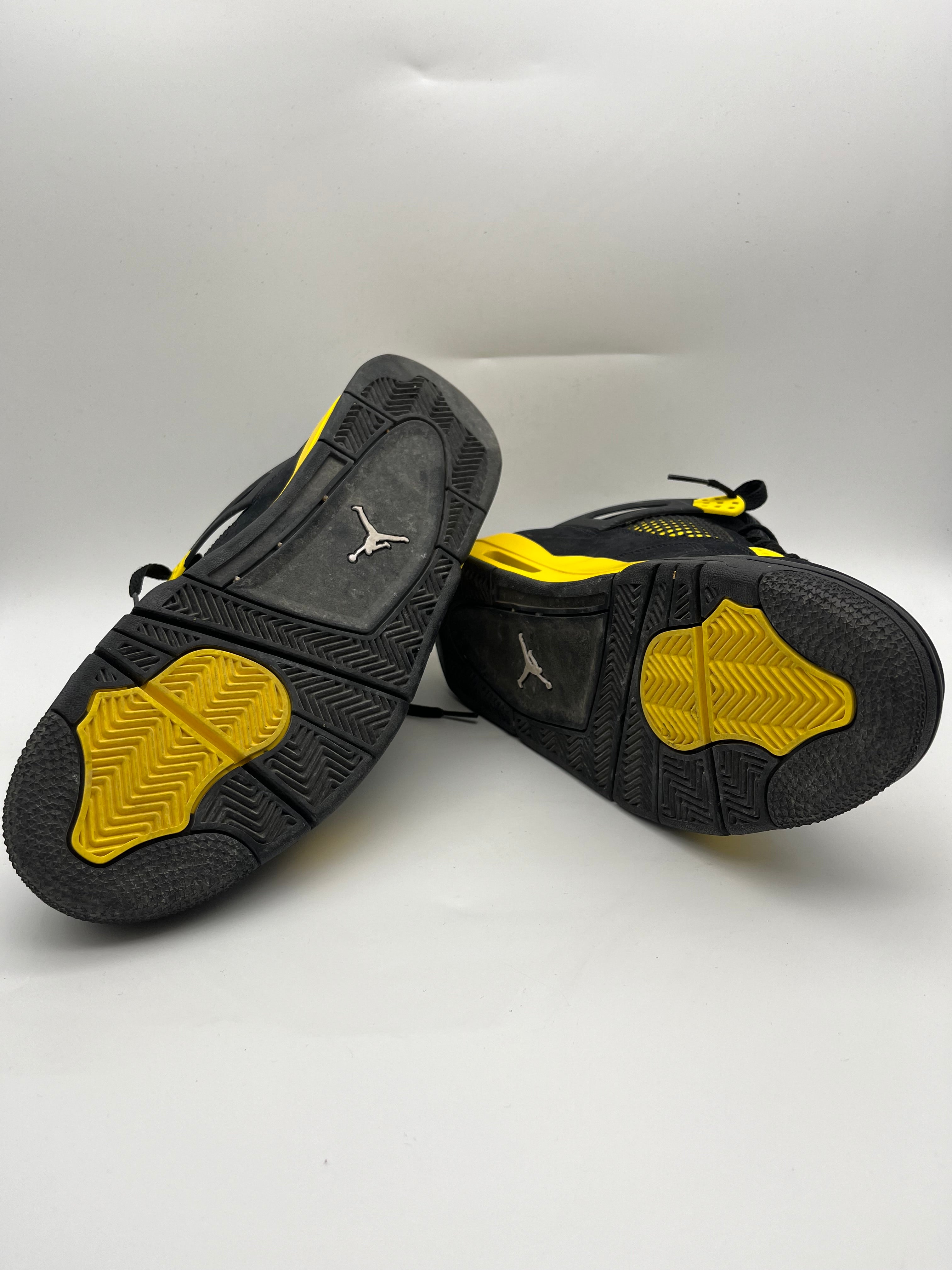 Használt - Jordan 4 Yellow Thunder (43)