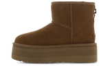 Barna Ugg platformos bokacsizma.