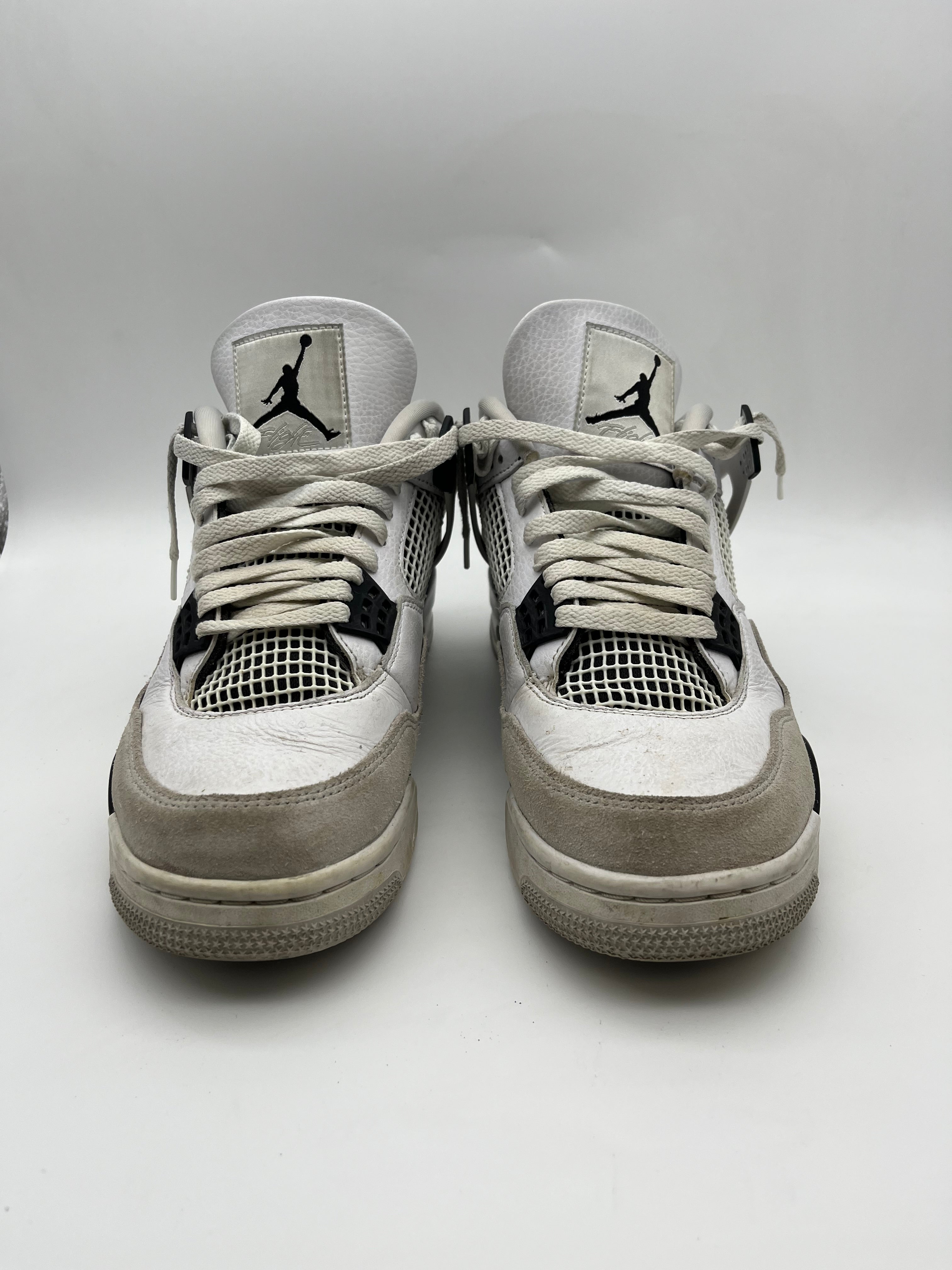 Használt - Jordan 4 Military Black (44)