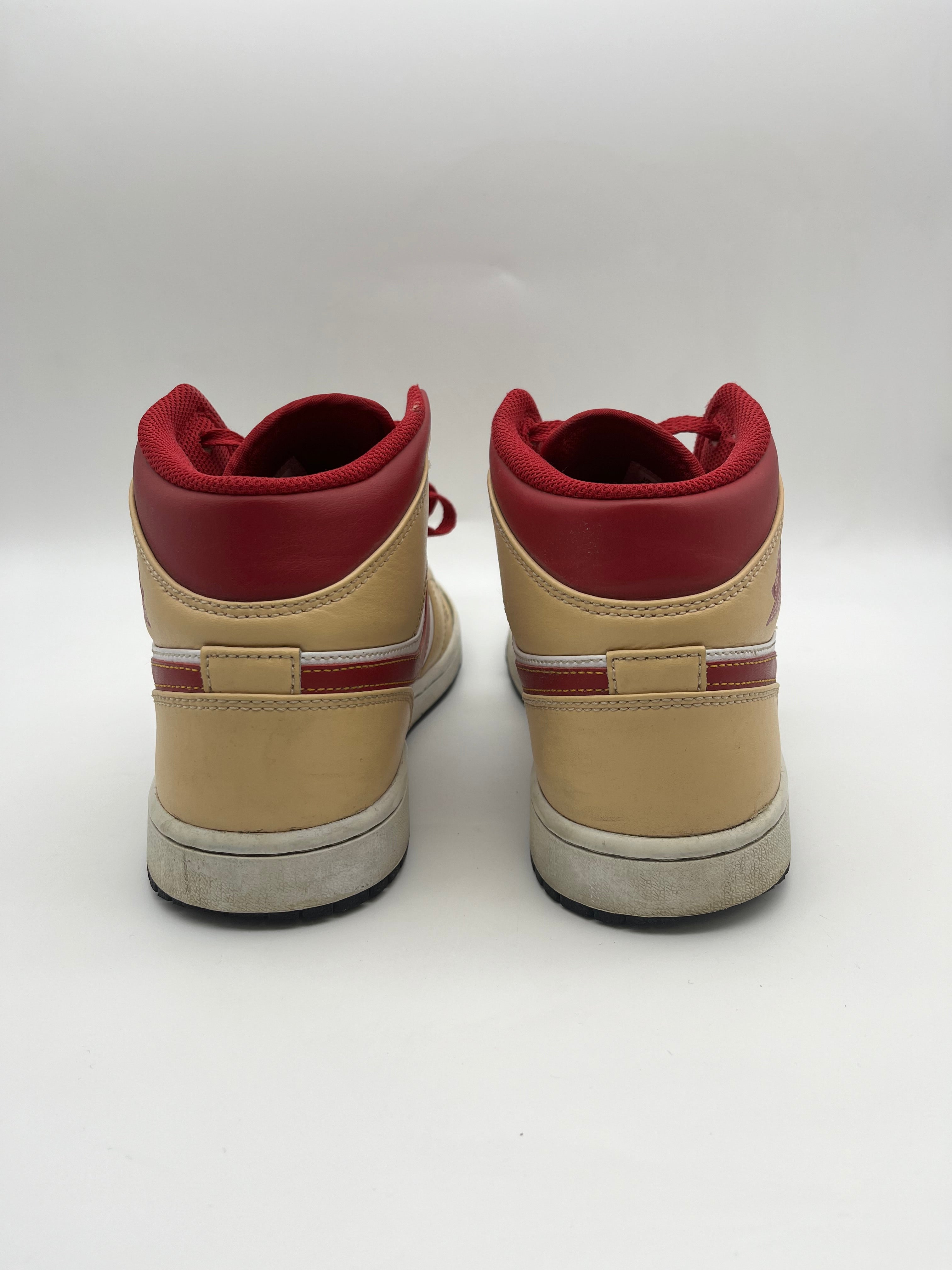 Használt - Jordan 1 Mid Curry (42)