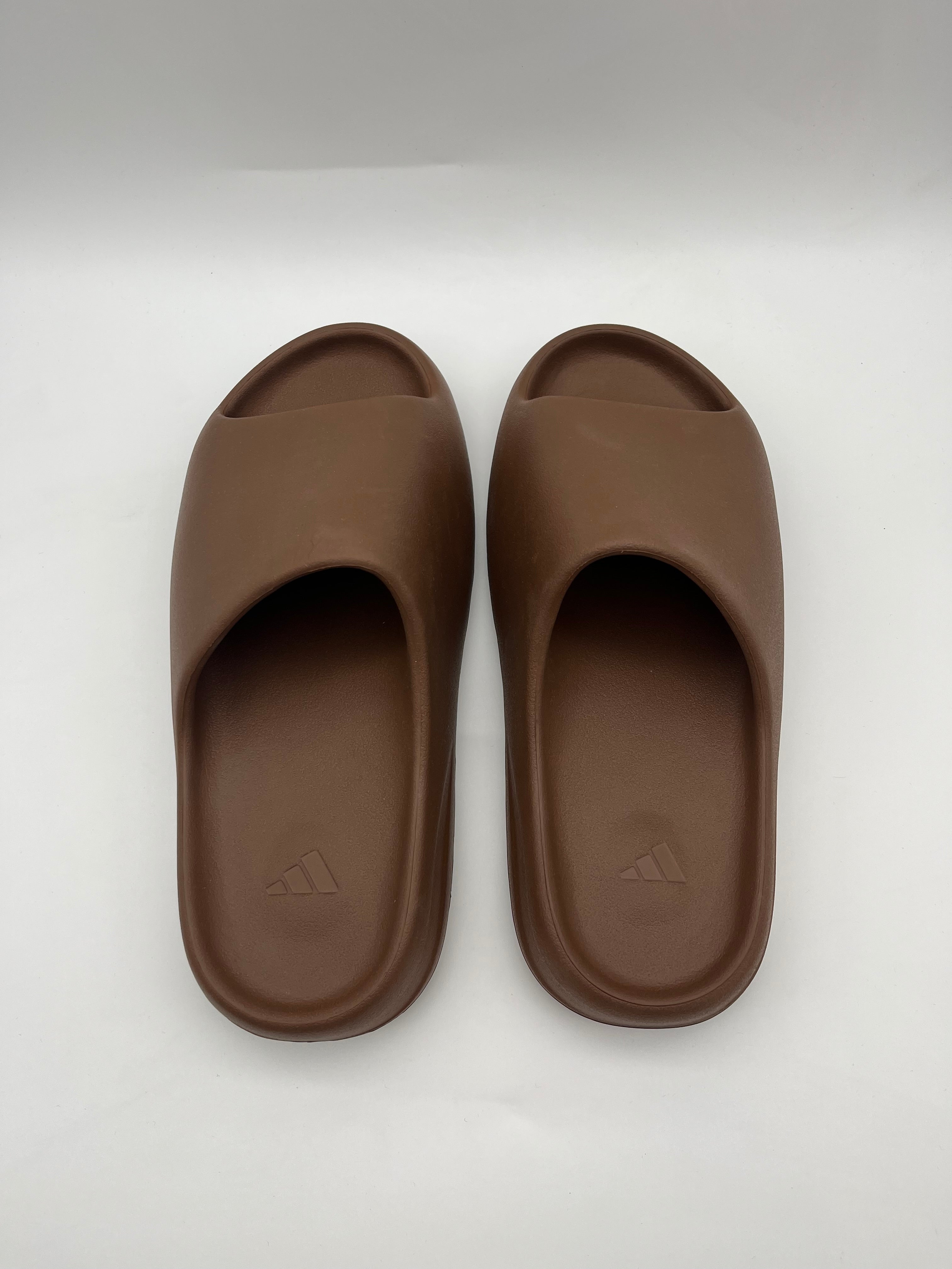Használt - Yeezy Slide Flax (44-46)