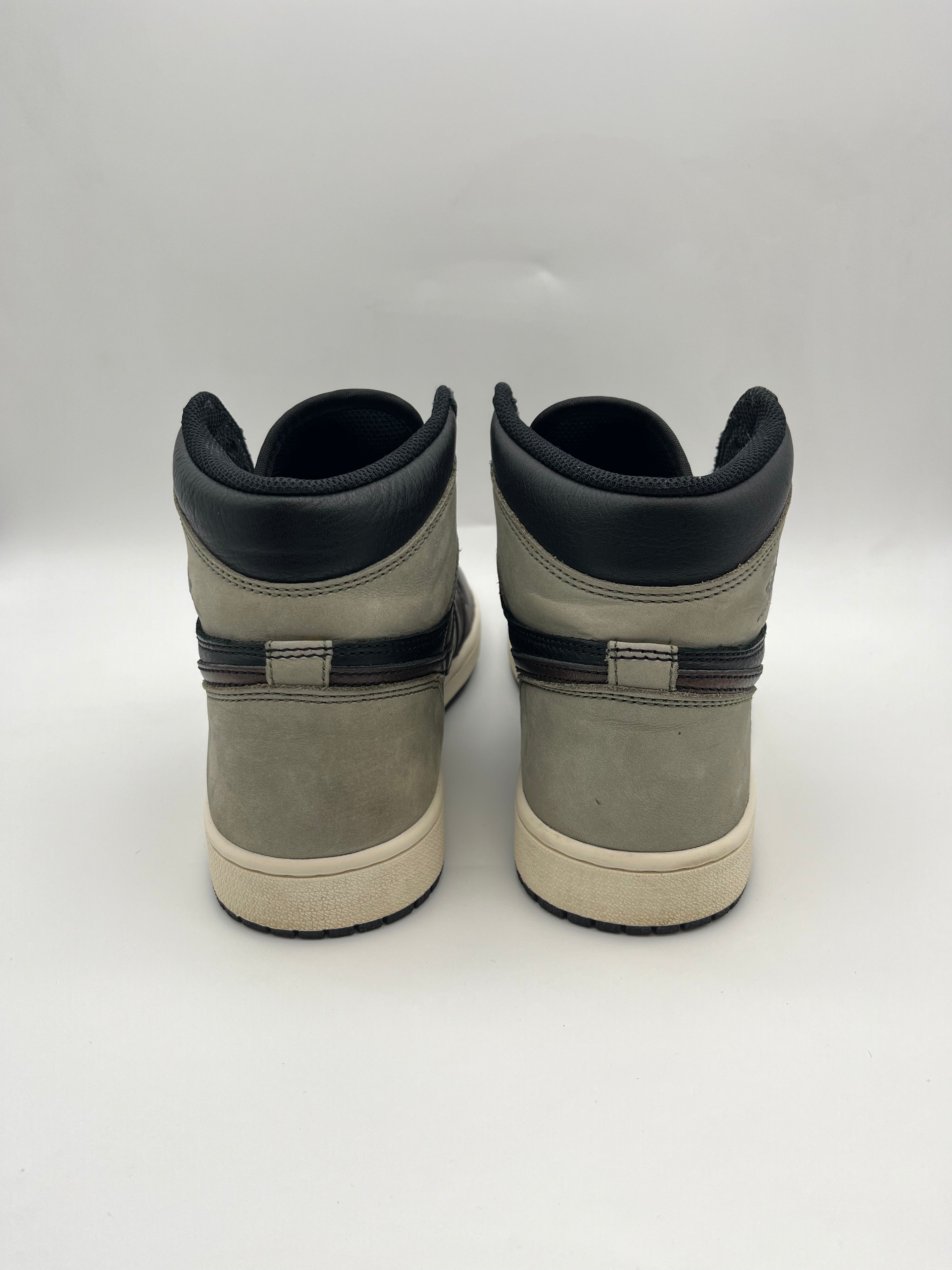 Használt - Jordan 1 High Patina (42)