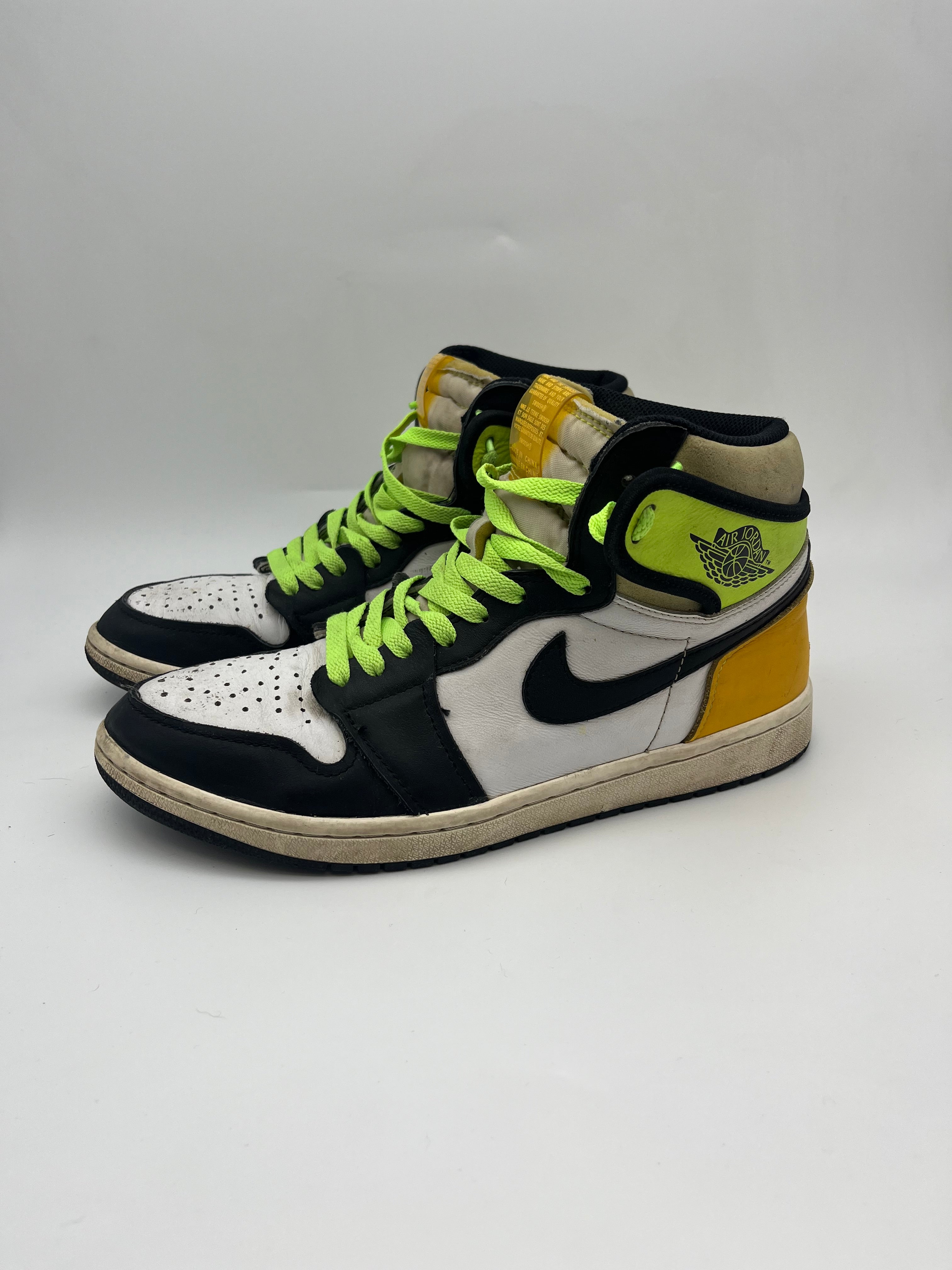 Használt - Jordan 1 High Volt Gold (42.5)