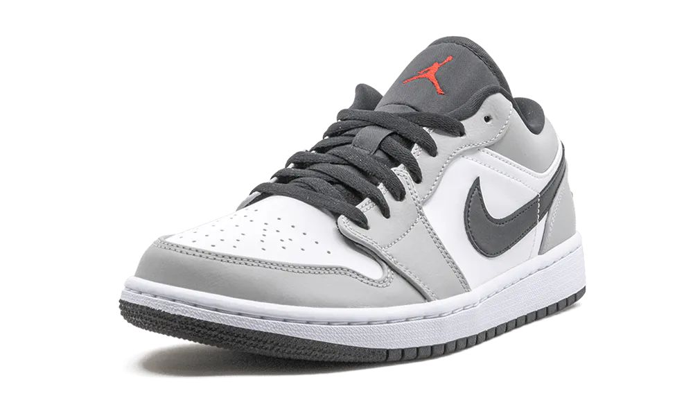 Air Jordan 1 Low Light Smoke Grey