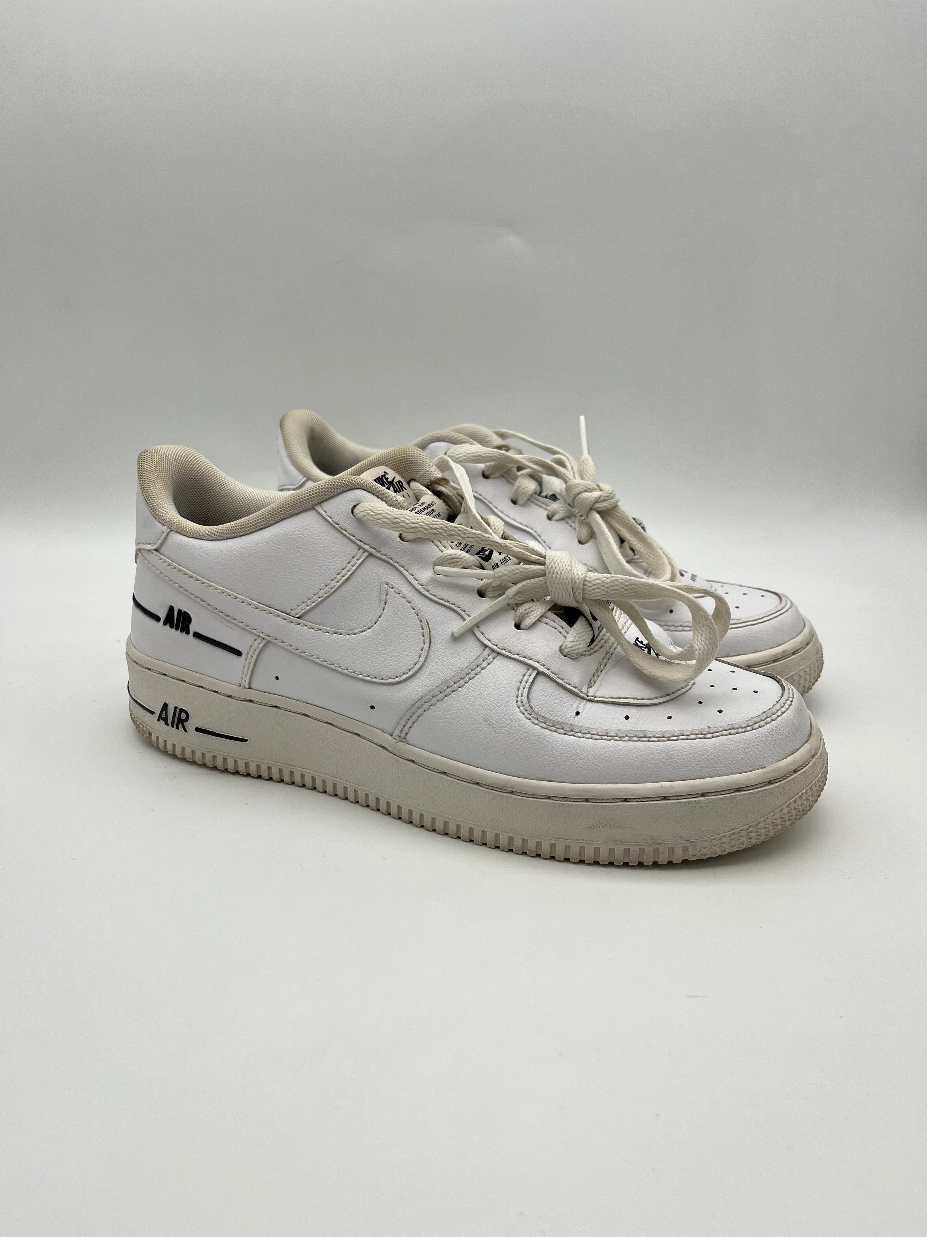 Használt - Air Force 1 Black & White (38.5)