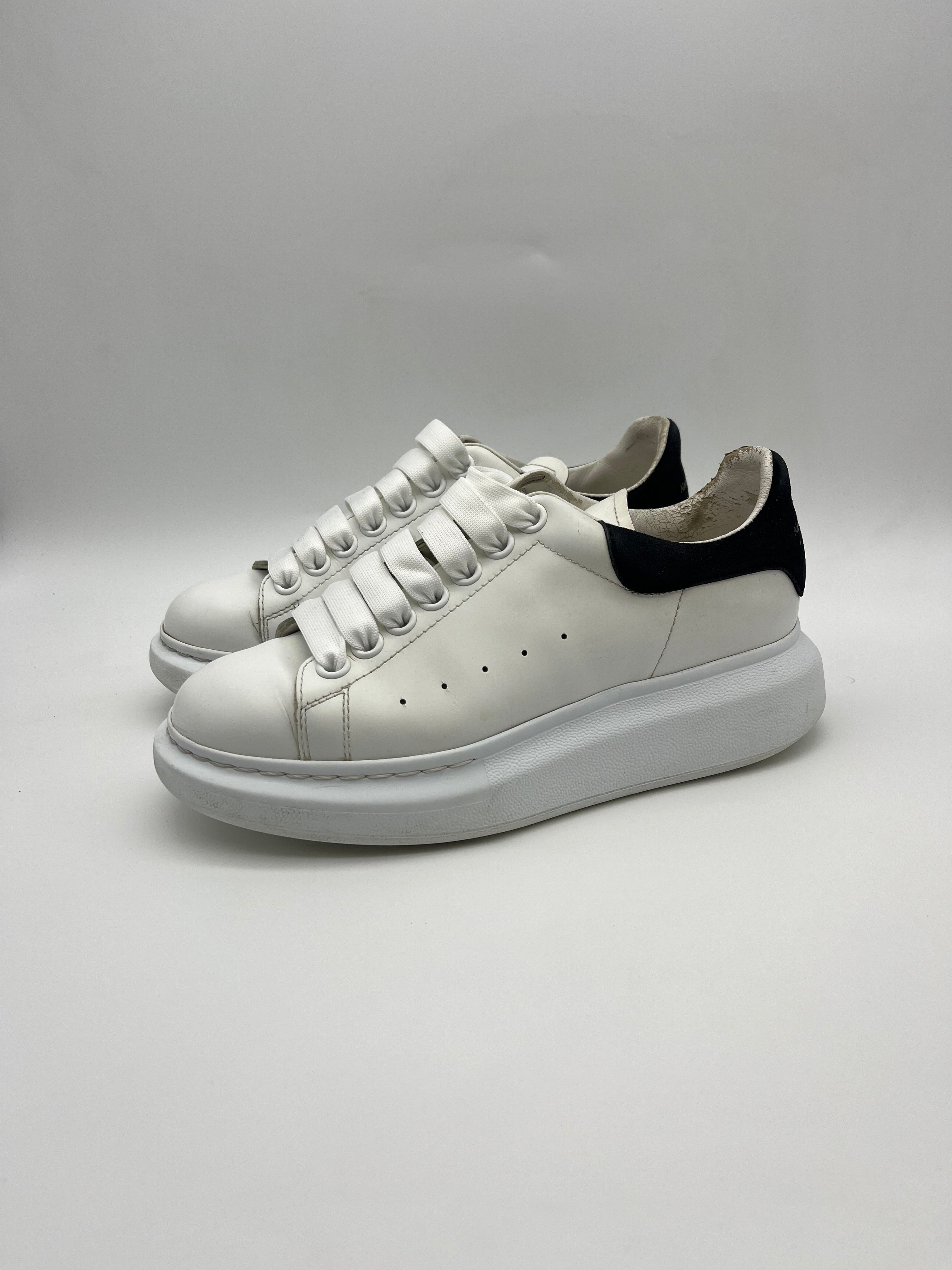 Használt - Alexander McQueen OG Black Leather Heel | 36 1/2