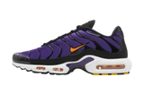Nike Air Max Plus OG Voltage Purple cipő lila, fekete és narancssárga színben.