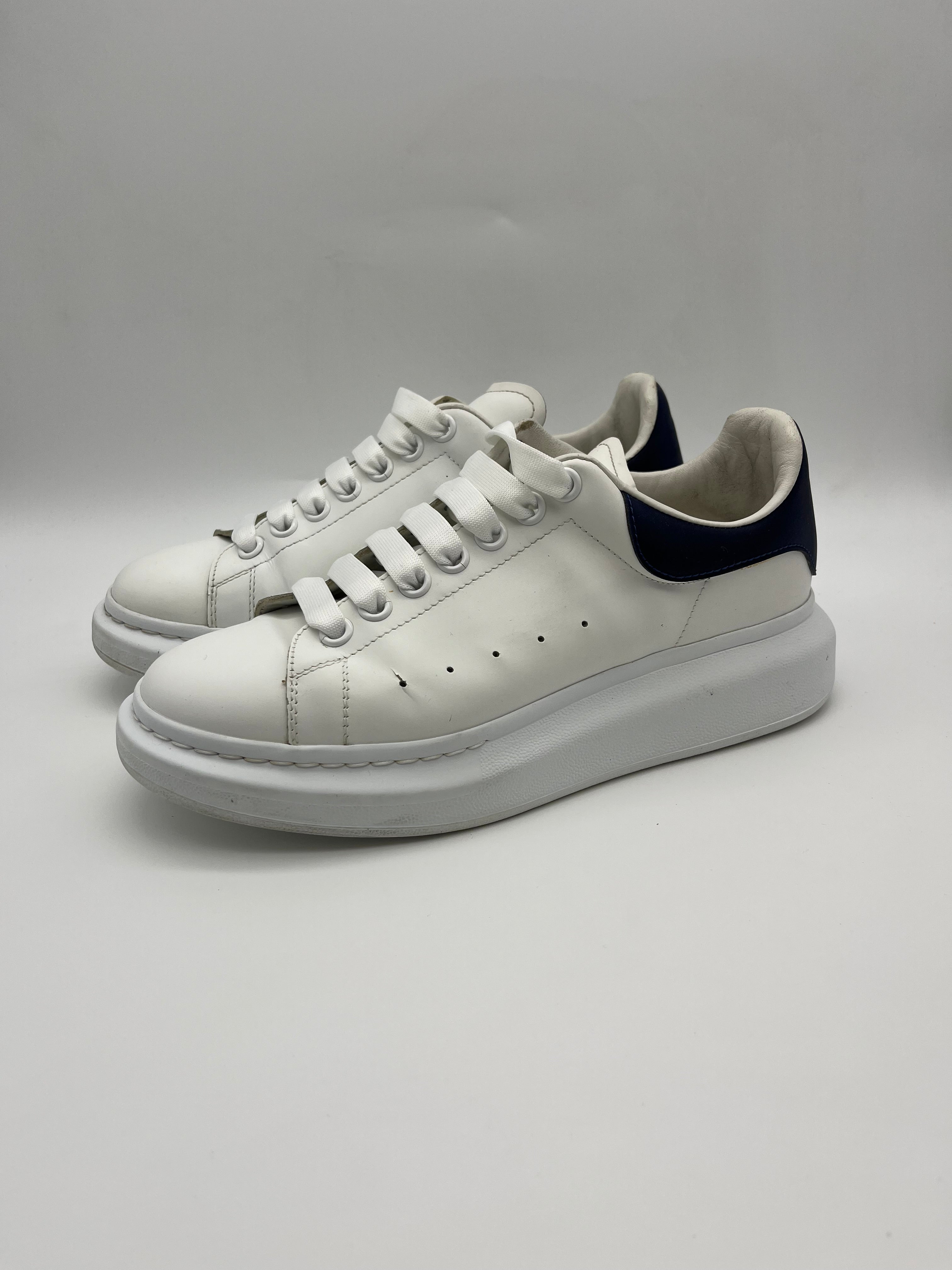 Használt - Alexander McQueen Blue Hologramm (39)