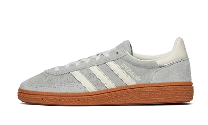 Adidas Handball Spezial Wonder Silver Gum cipő szürke nubuk felsőrésszel és gumitalppal.