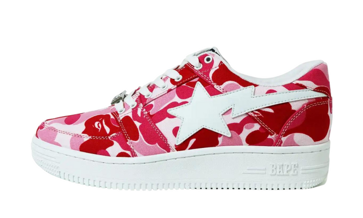 A rózsaszín ABC Camo mintás Bape Sta Low cipő fehér csillaggal.