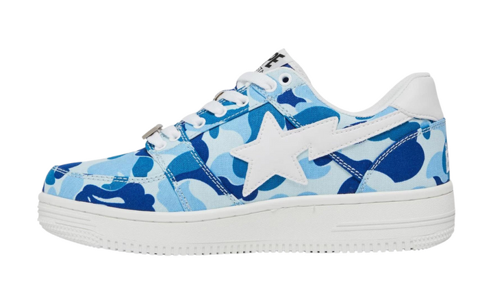 A Bathing Ape Bape Sta Low ABC Camo 20th Blue cipő kék terepmintás vászon felsőrésszel.