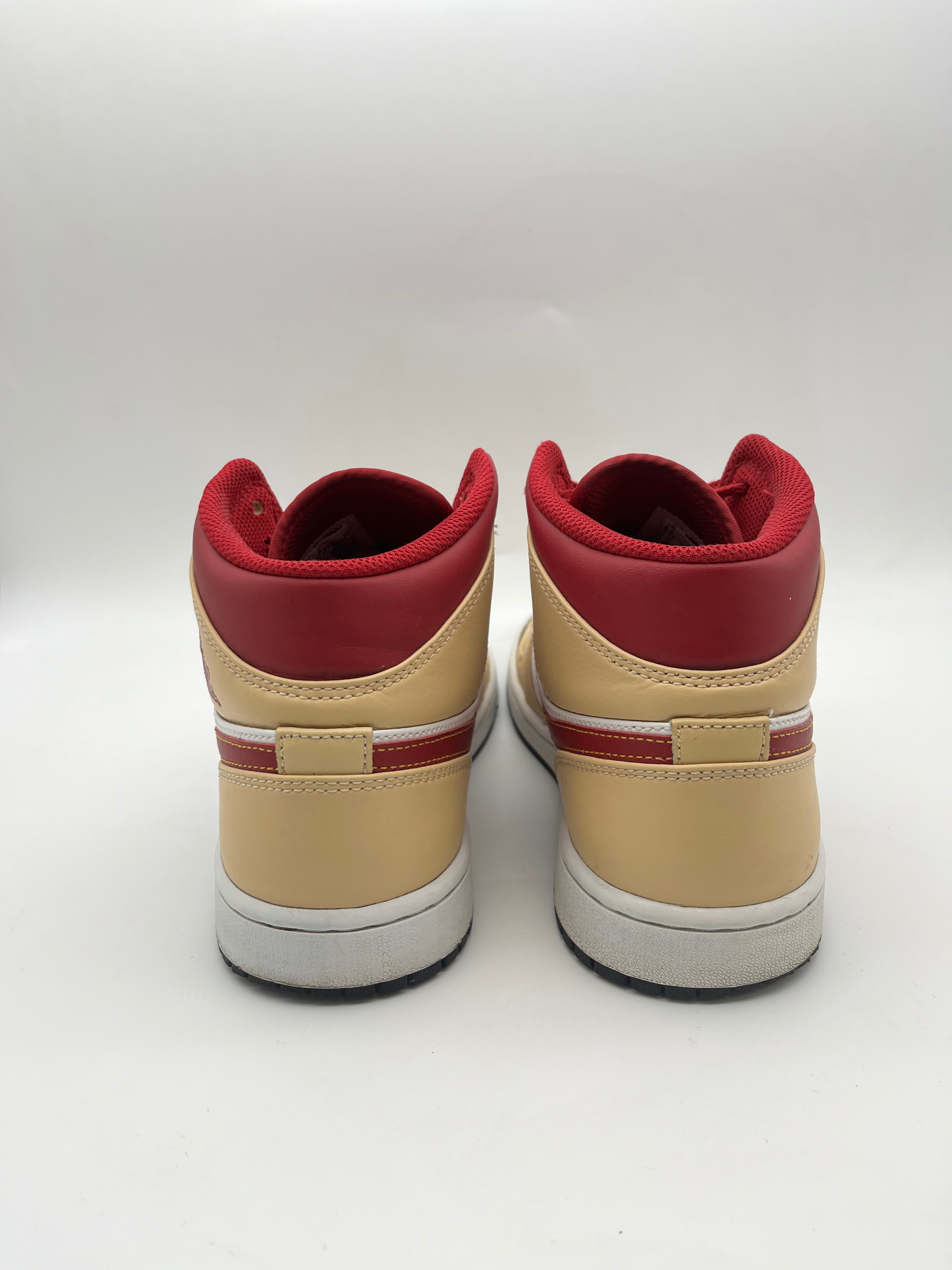 Használt - Jordan 1 Mid Curry (42)