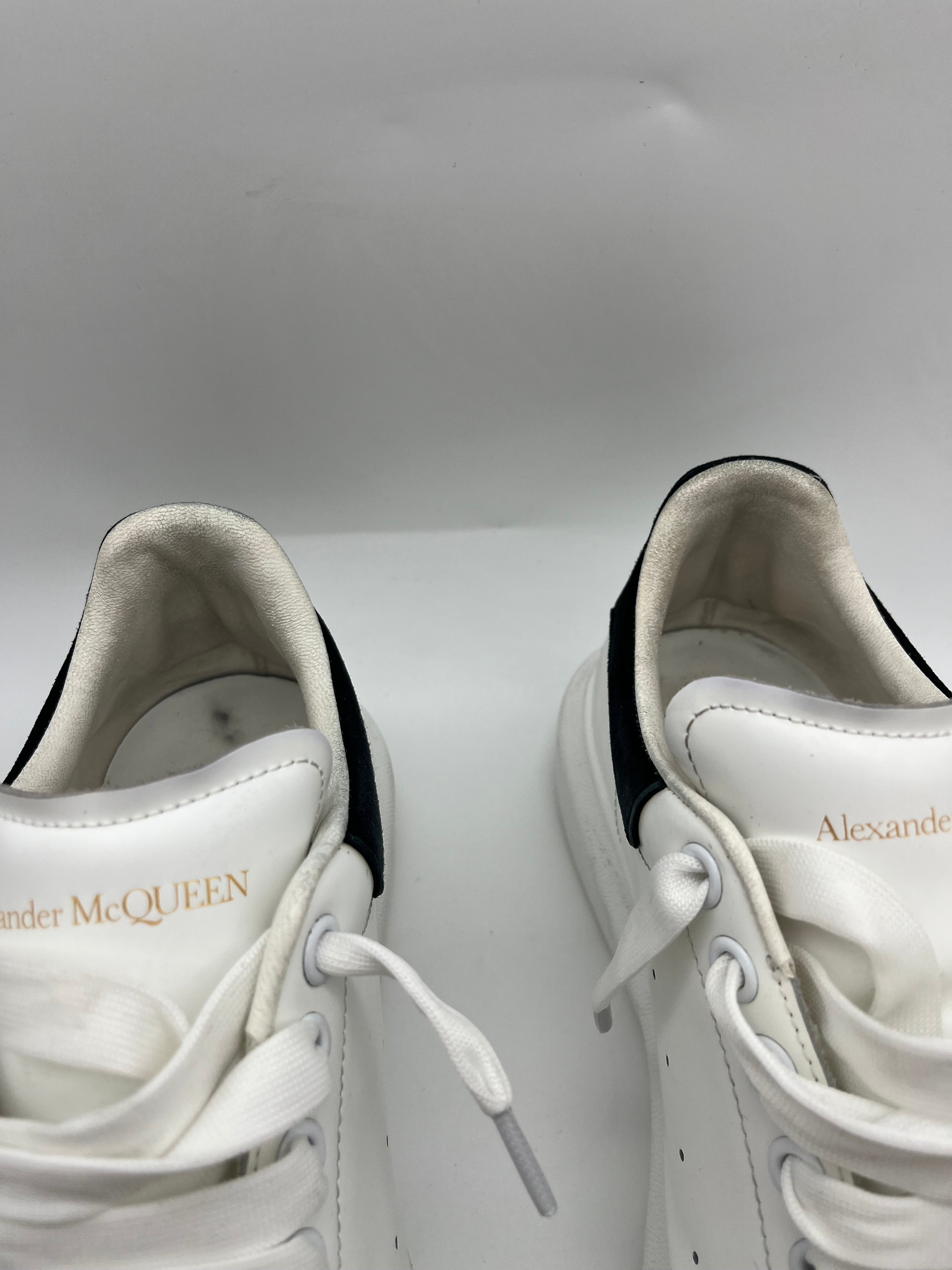 Használt - Alexander McQueen OG Black Leather Heel (40)