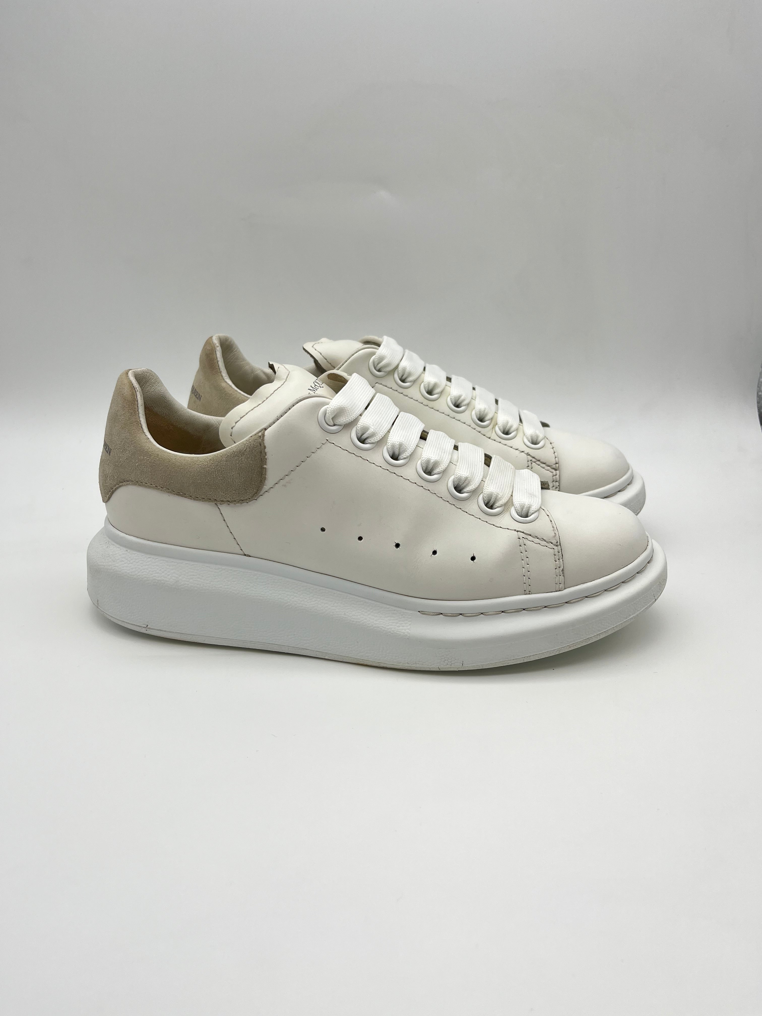 Használt - Alexander McQueen Nude (37.5)