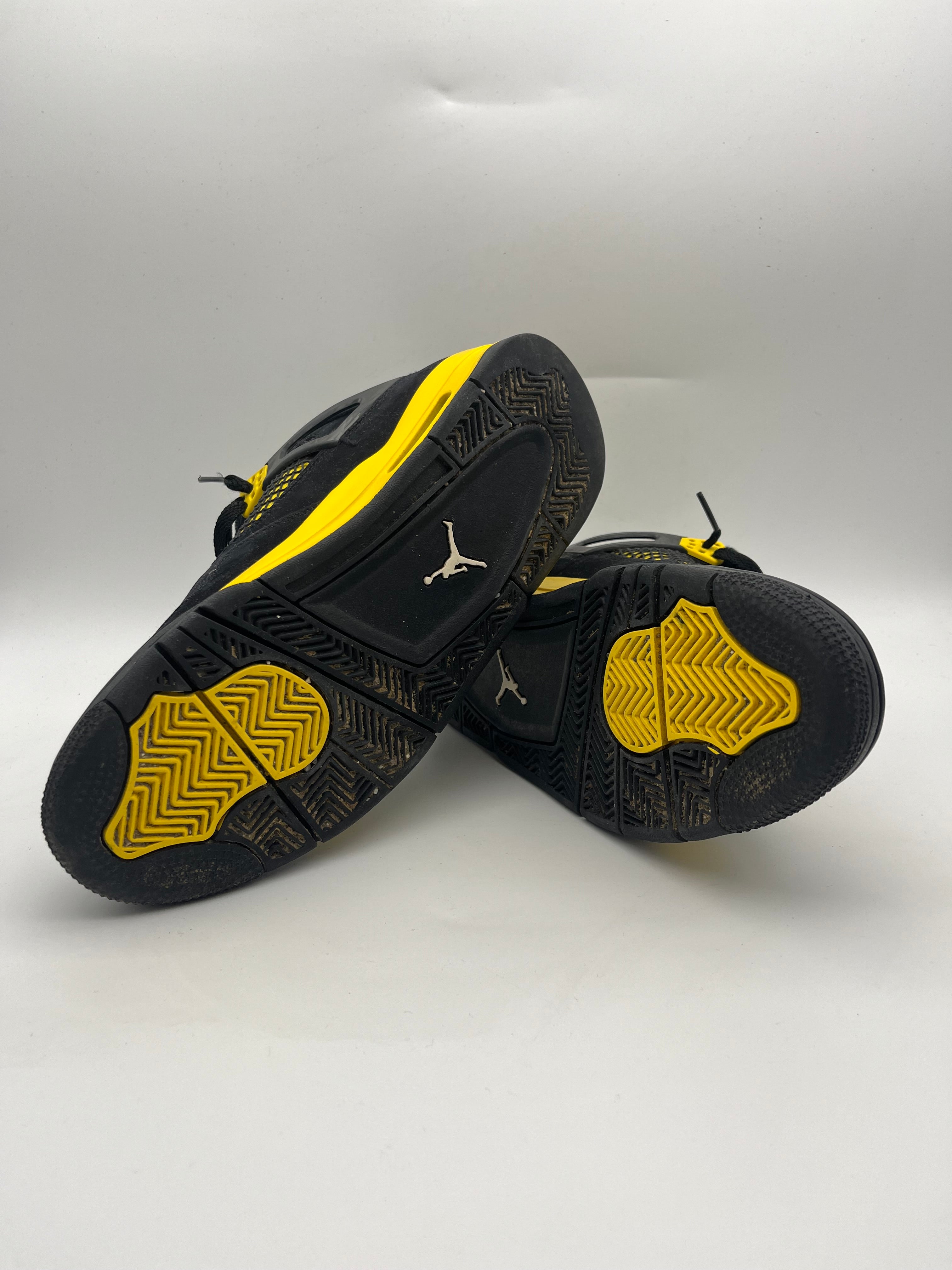 Használt - Jordan 4 Yellow Thunder (40.5)