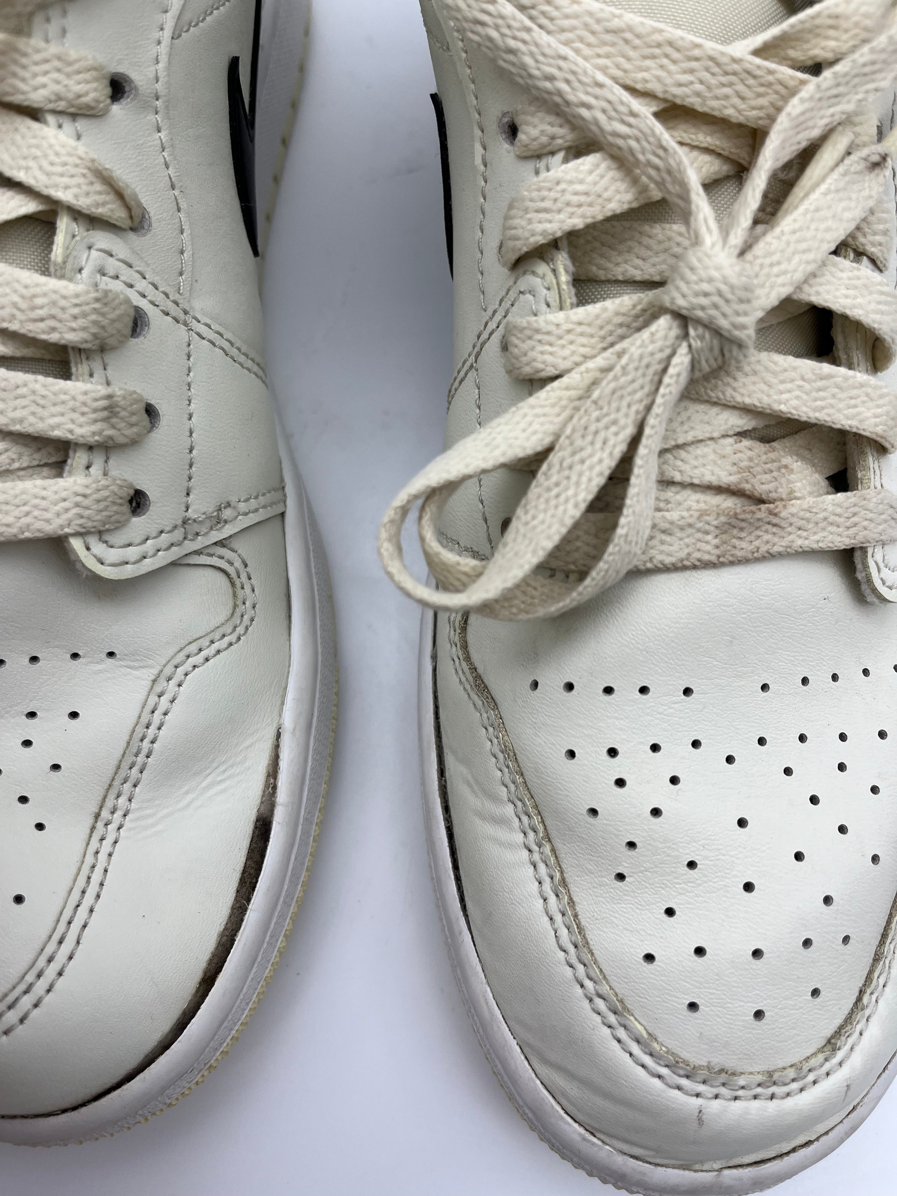 Használt - Jordan 1 Low Coconut Milk (43)