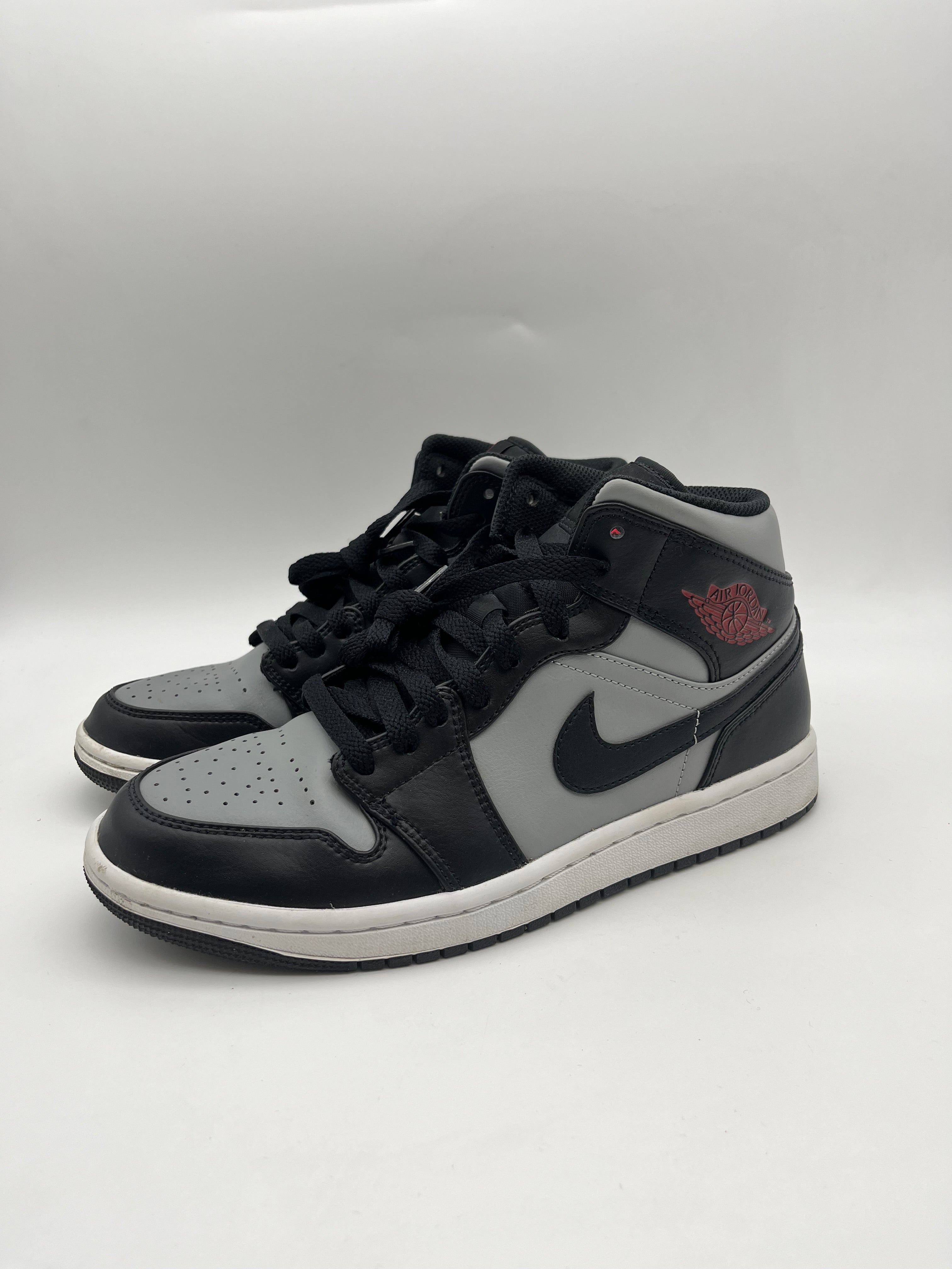 Használt - Jordan 1 Mid Shadow Red (40.5)