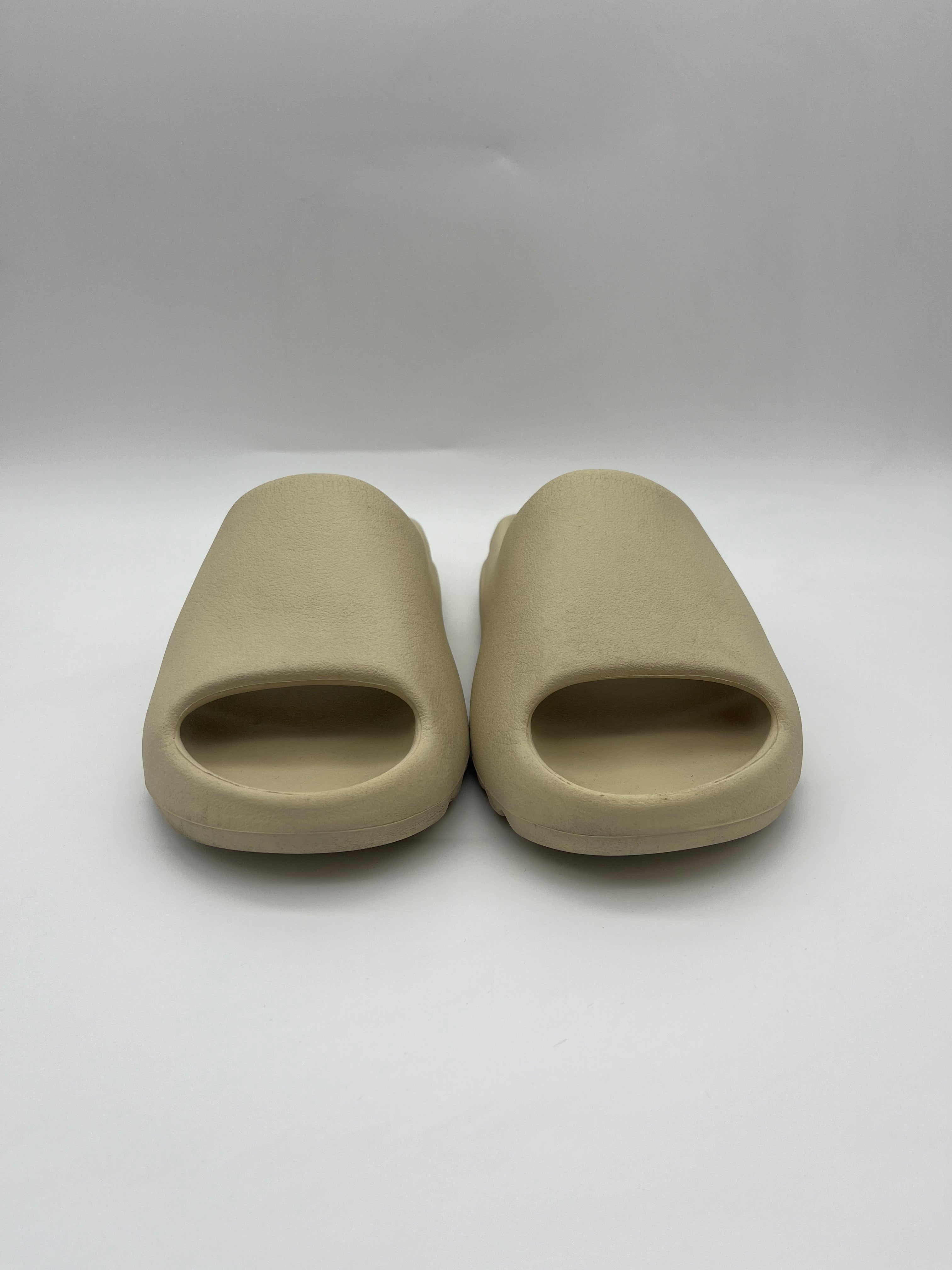 Használt - Yeezy Slide Bone (39)