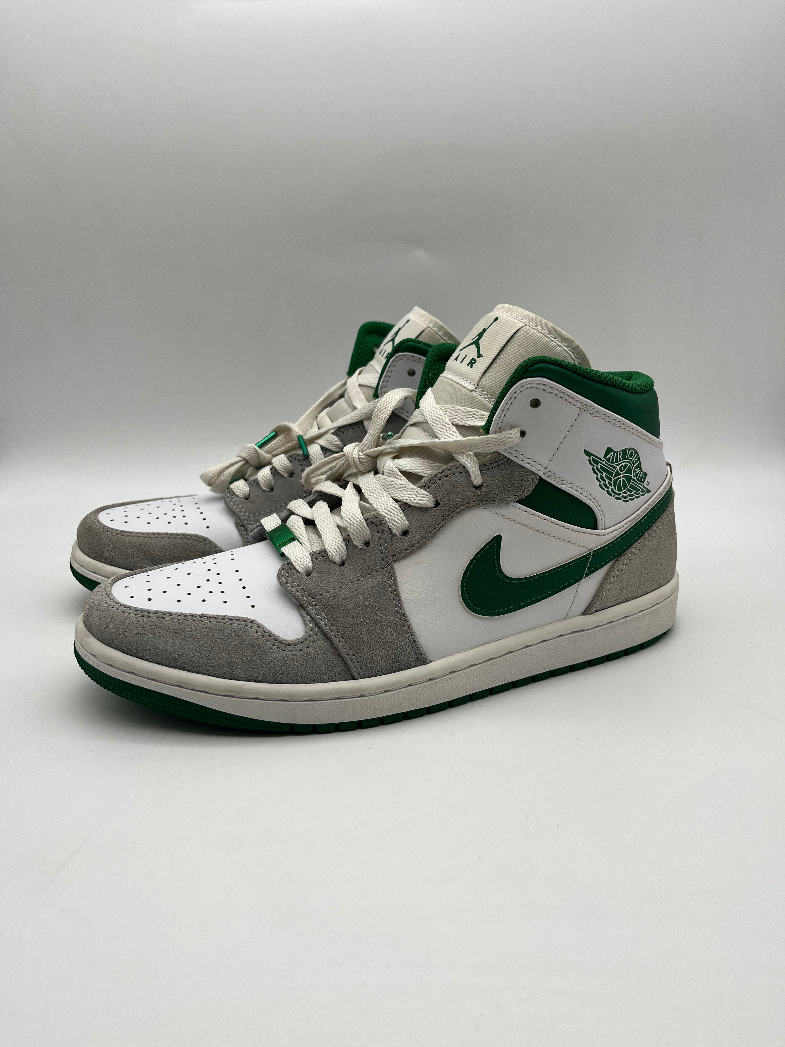 Használt - Jordan 1 Mid Pine Green (42.5)