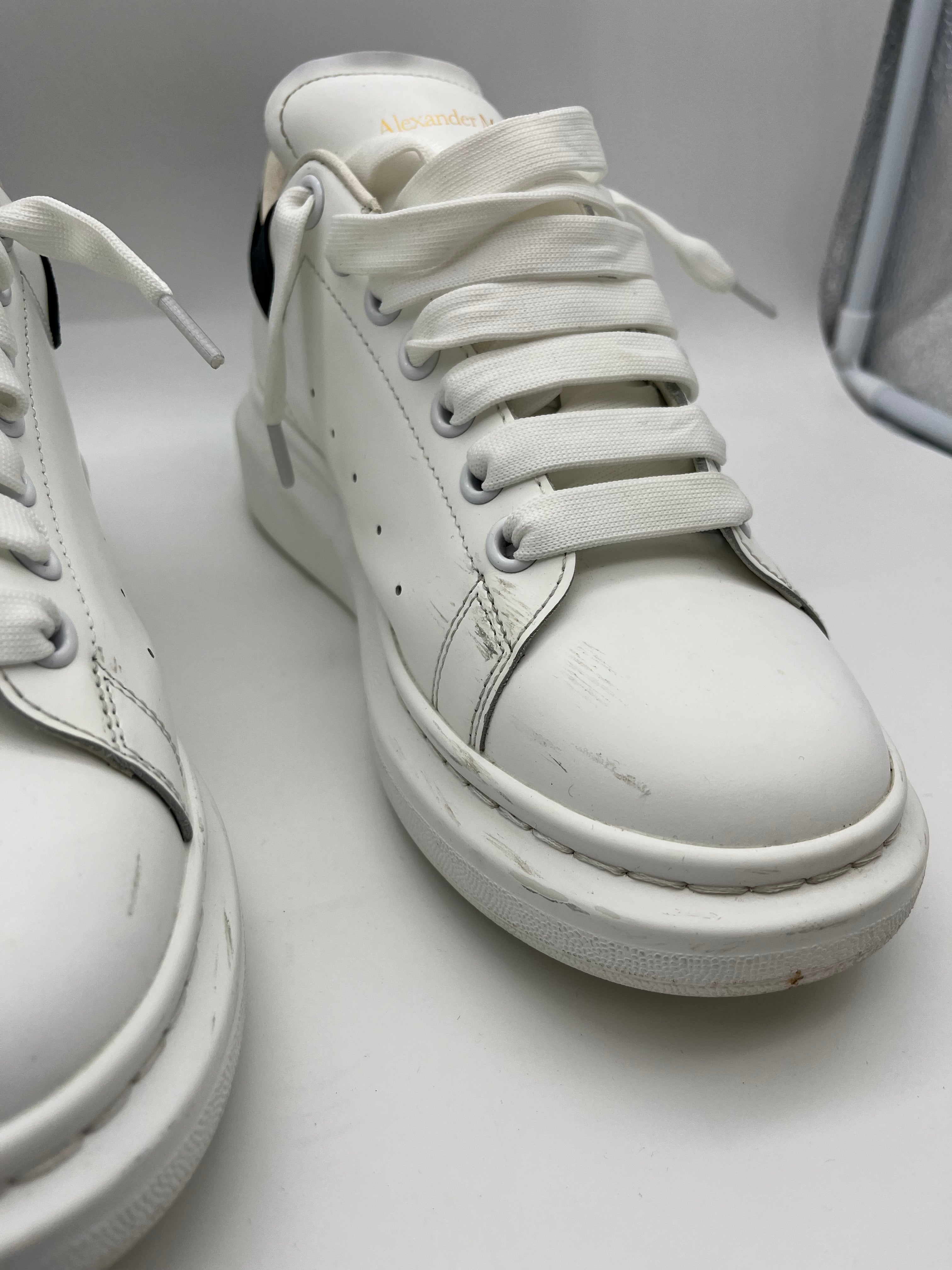 Használt - Alexander McQueen OG Black Leather Heel (40)