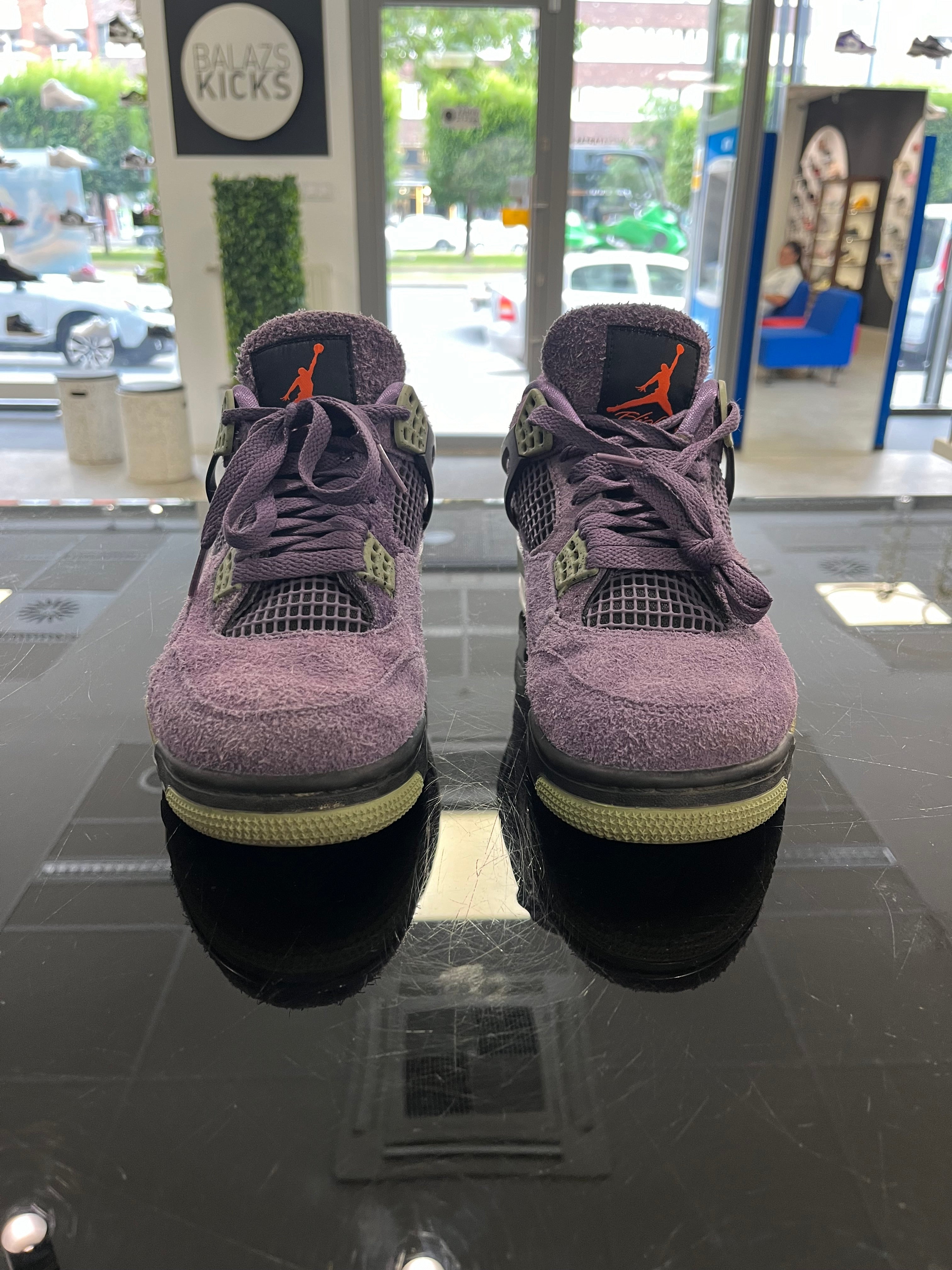 Használt - Jordan 4 Canyon Purple