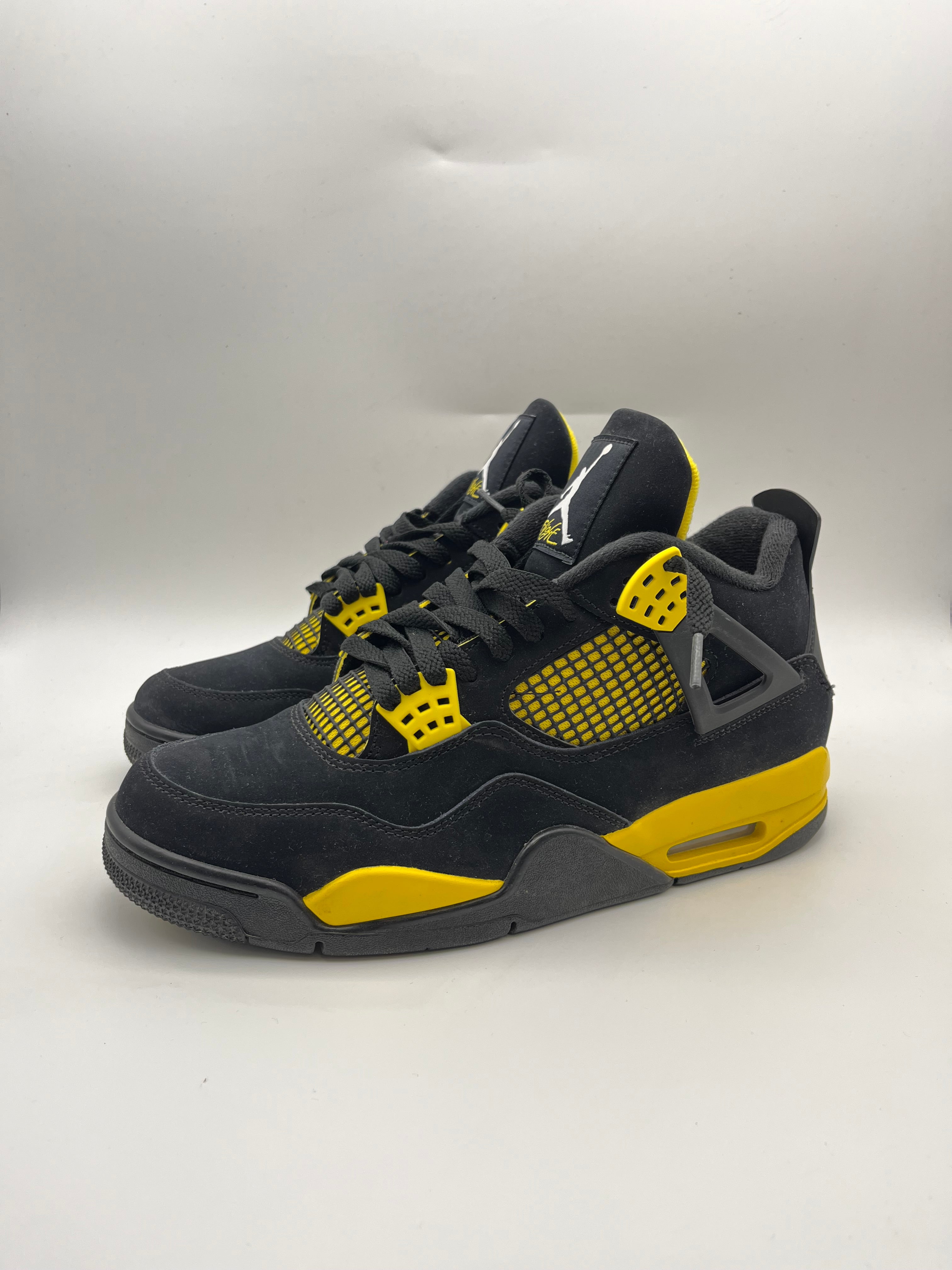 Használt - Jordan 4 Yellow Thunder (43)