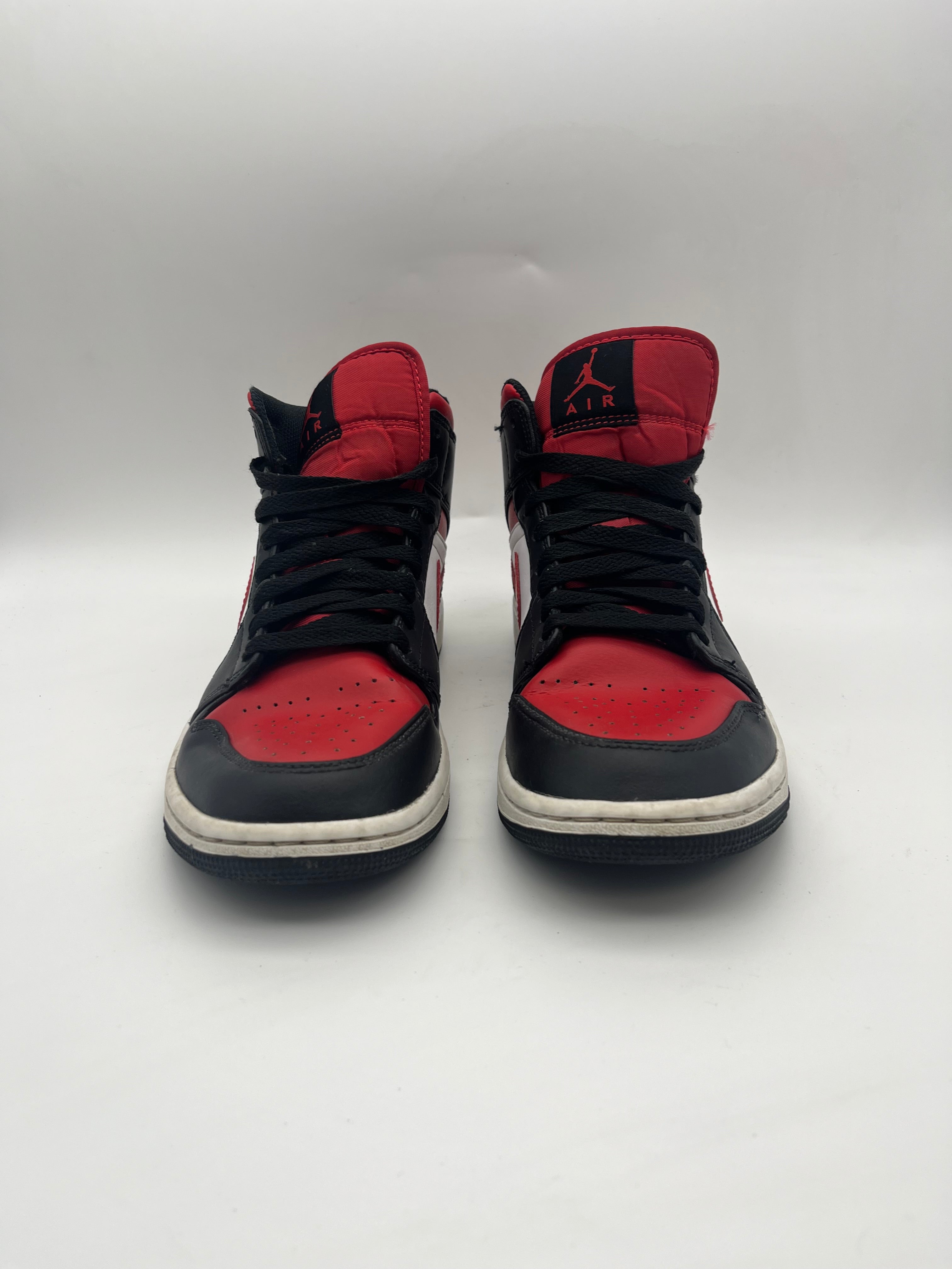 Használt - Jordan 1 Mid Gym Red (40.5)