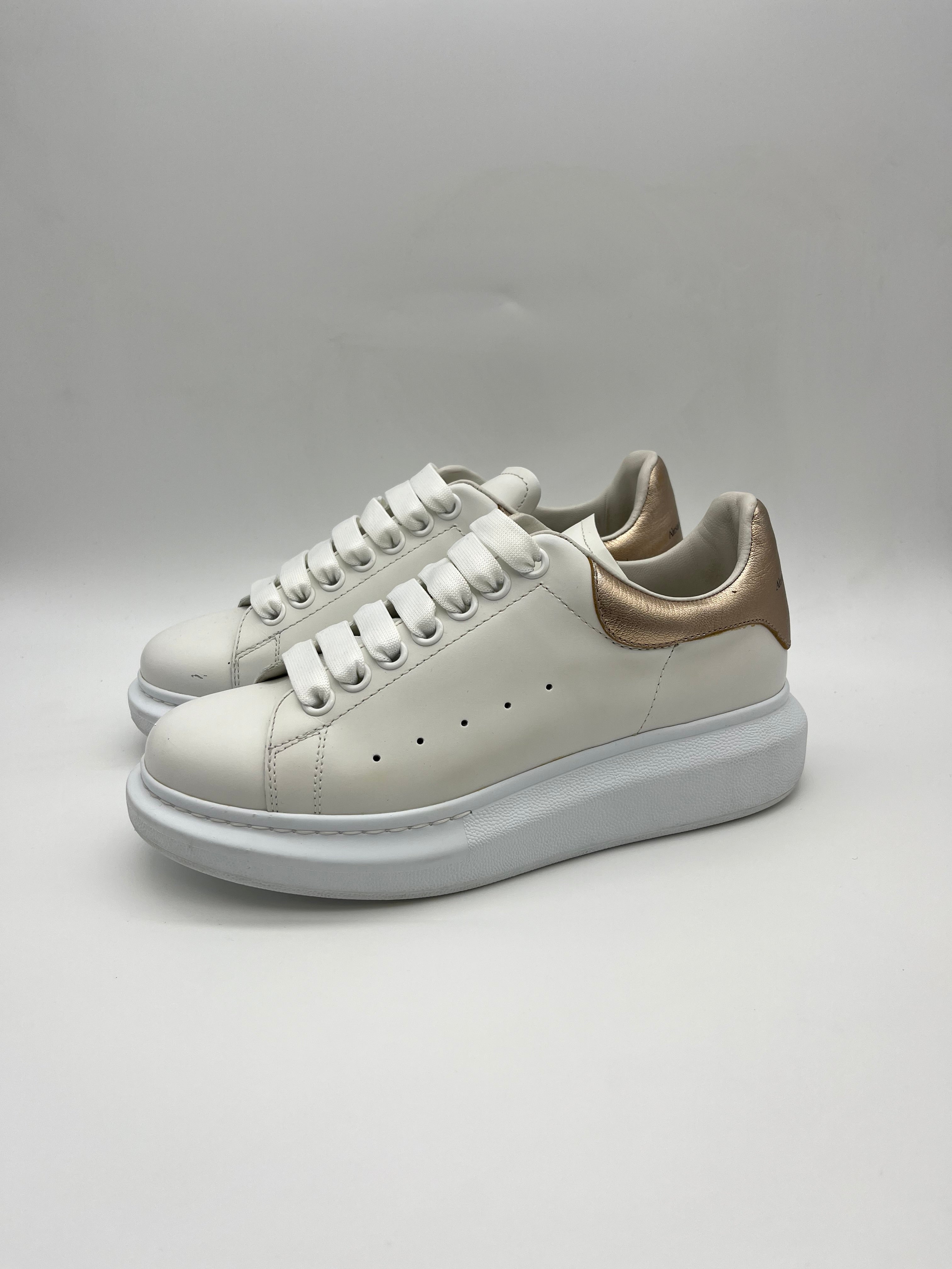 Használt - Alexander McQueen Rose Gold (37)