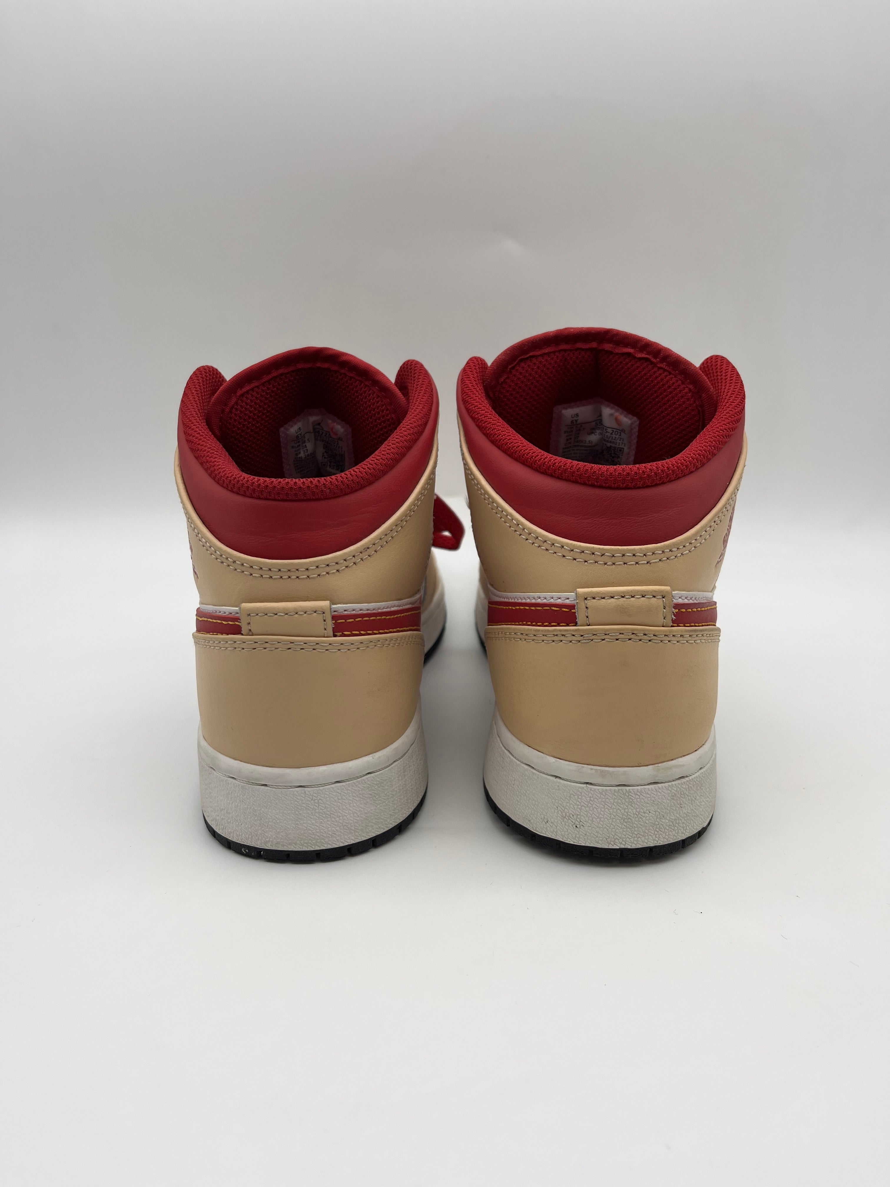 Használt - Jordan 1 Mid Curry (38.5)
