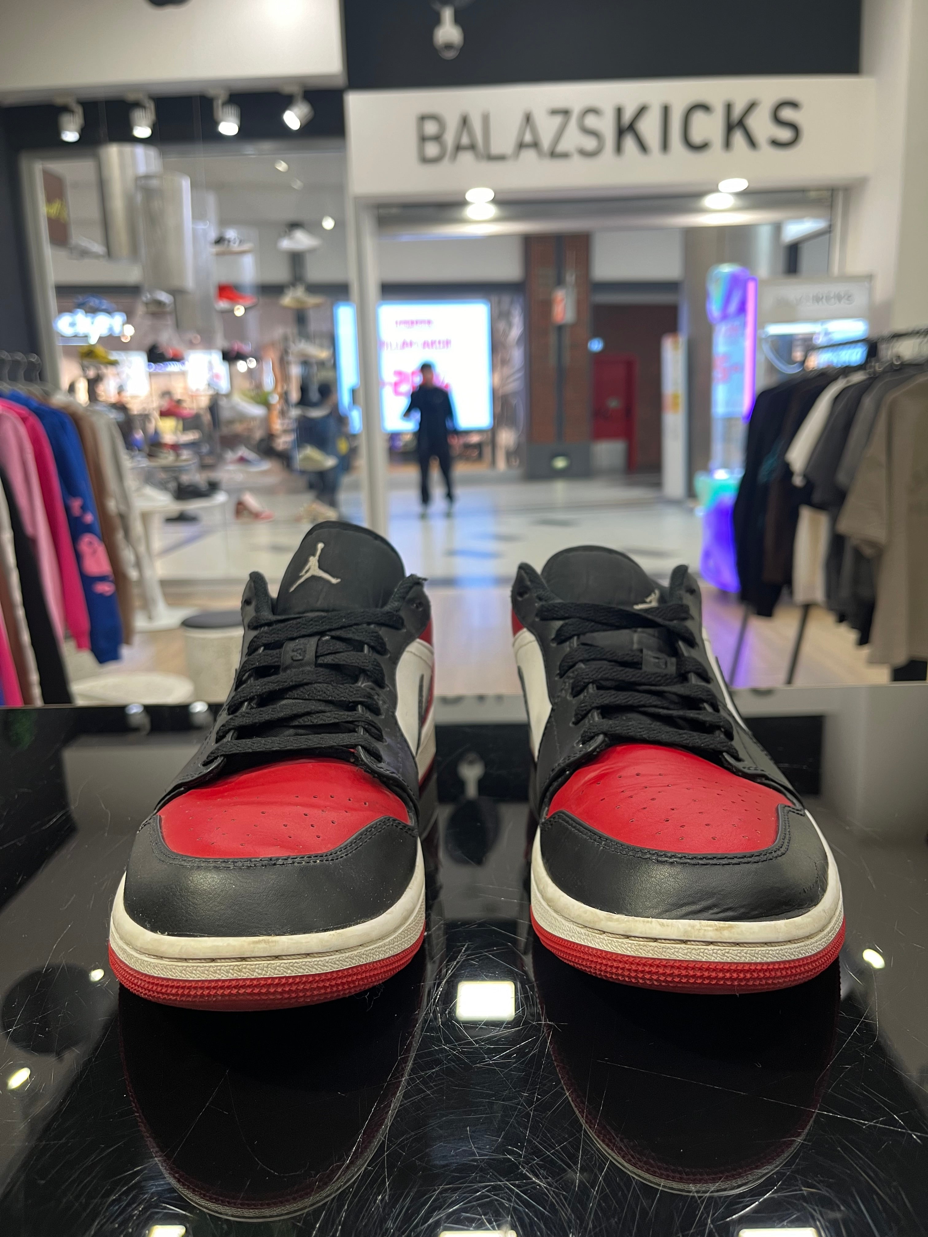 HASZNÁLT - Jordan 1 Low Bred Toe