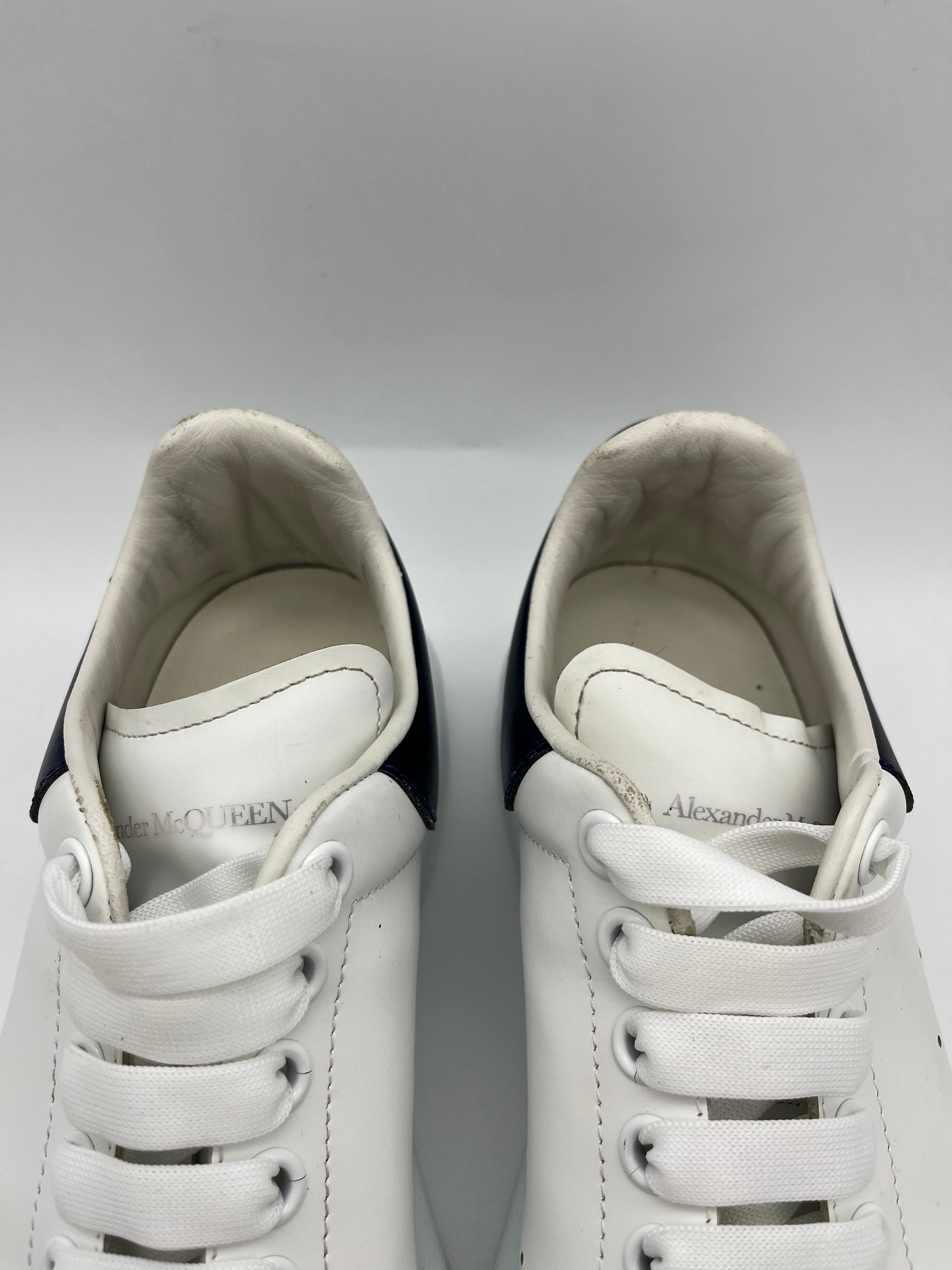 Használt - Alexander McQueen Blue Hologramm (39)