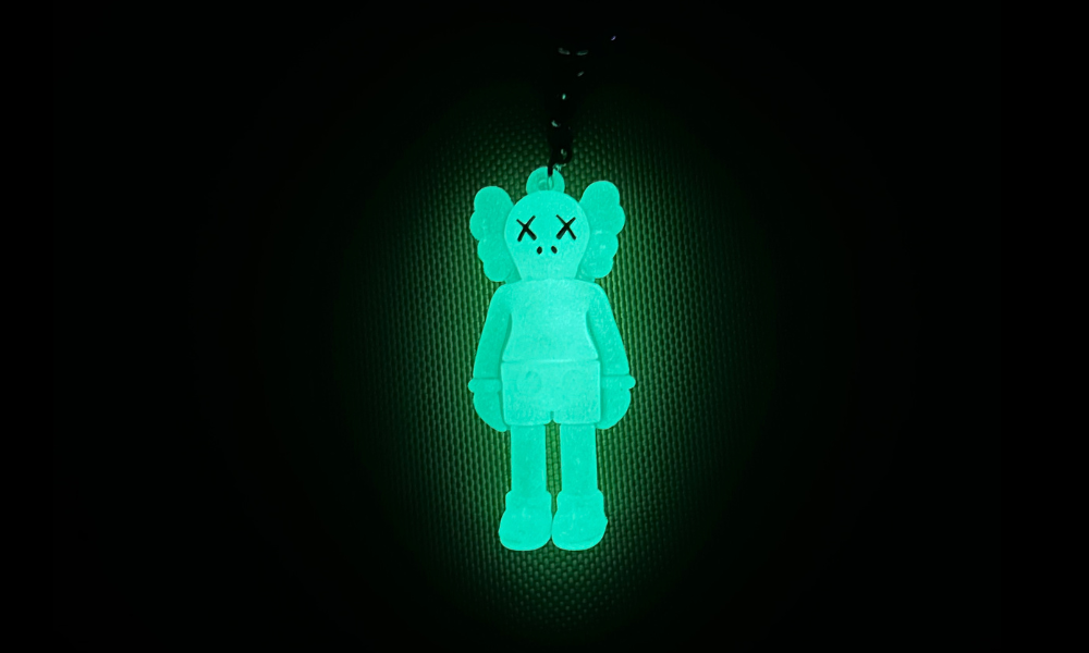 Kulcstartó - KAWS Glow in the dark