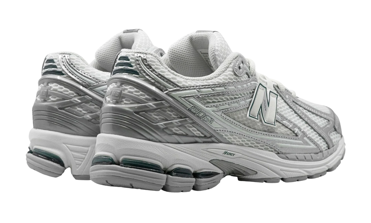 New Balance 1906R Silver Metallic Sea Salt